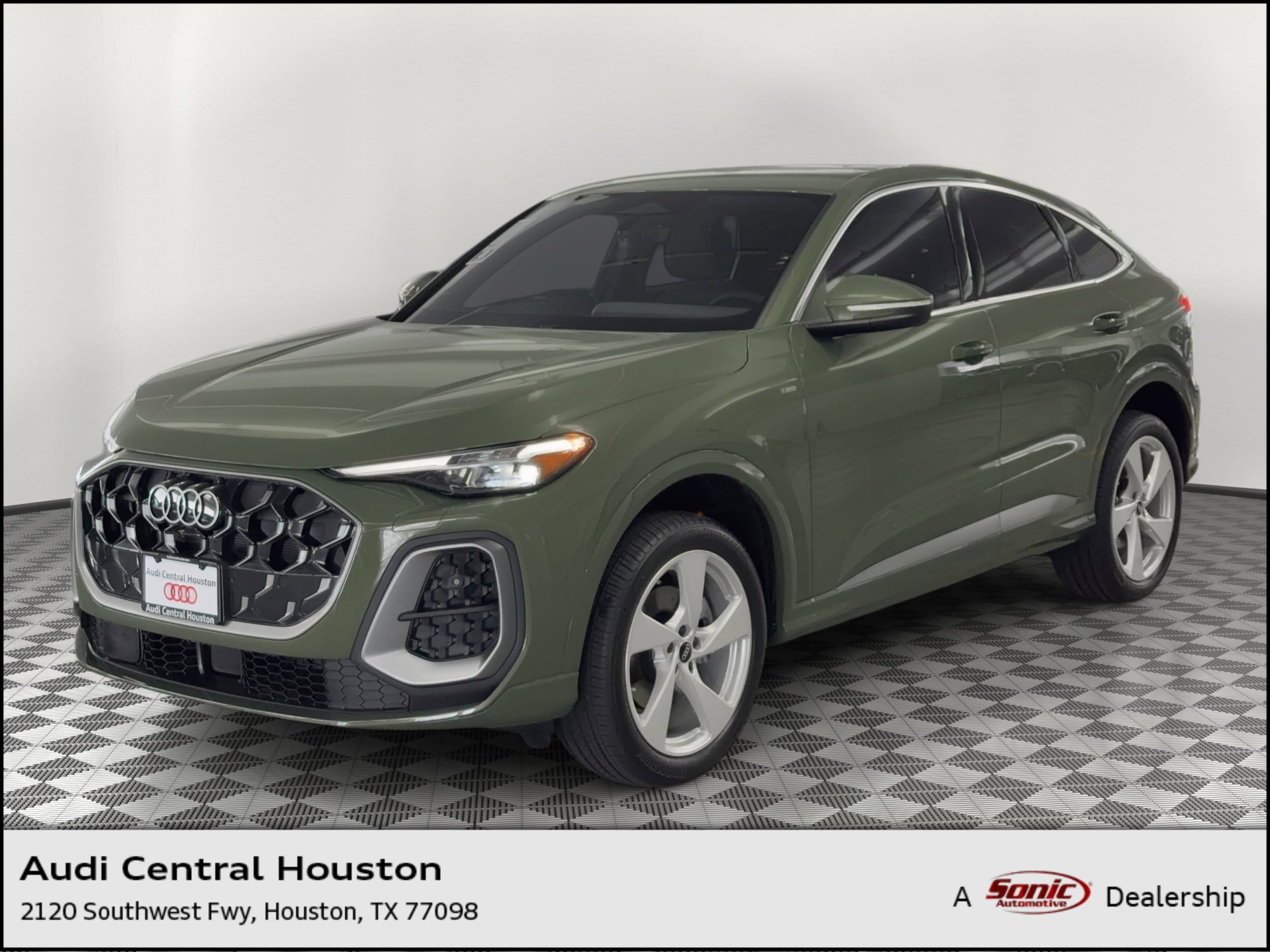 Q5 Sportback Premium Plus SUV