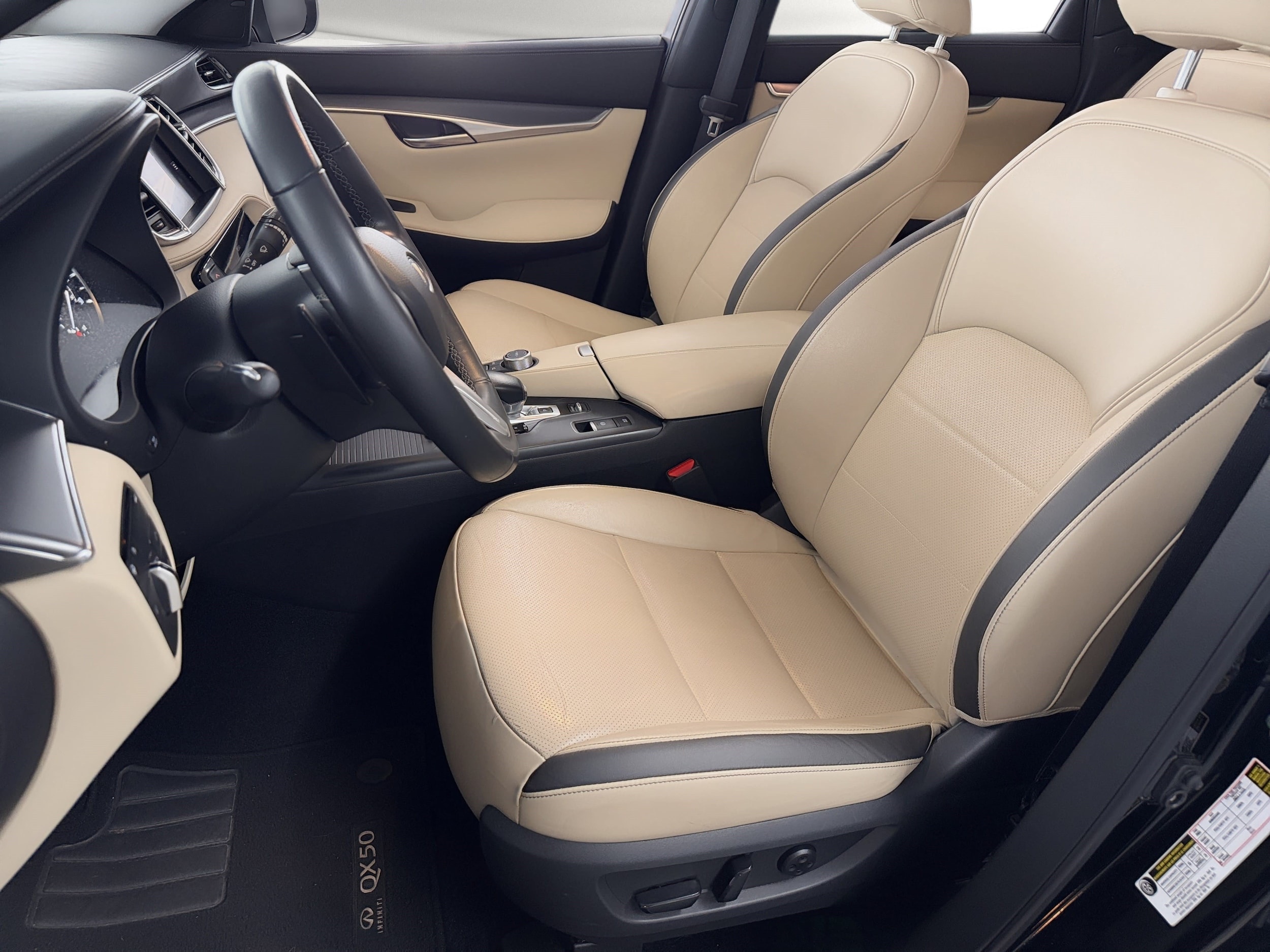 QX50 LUXE SUV