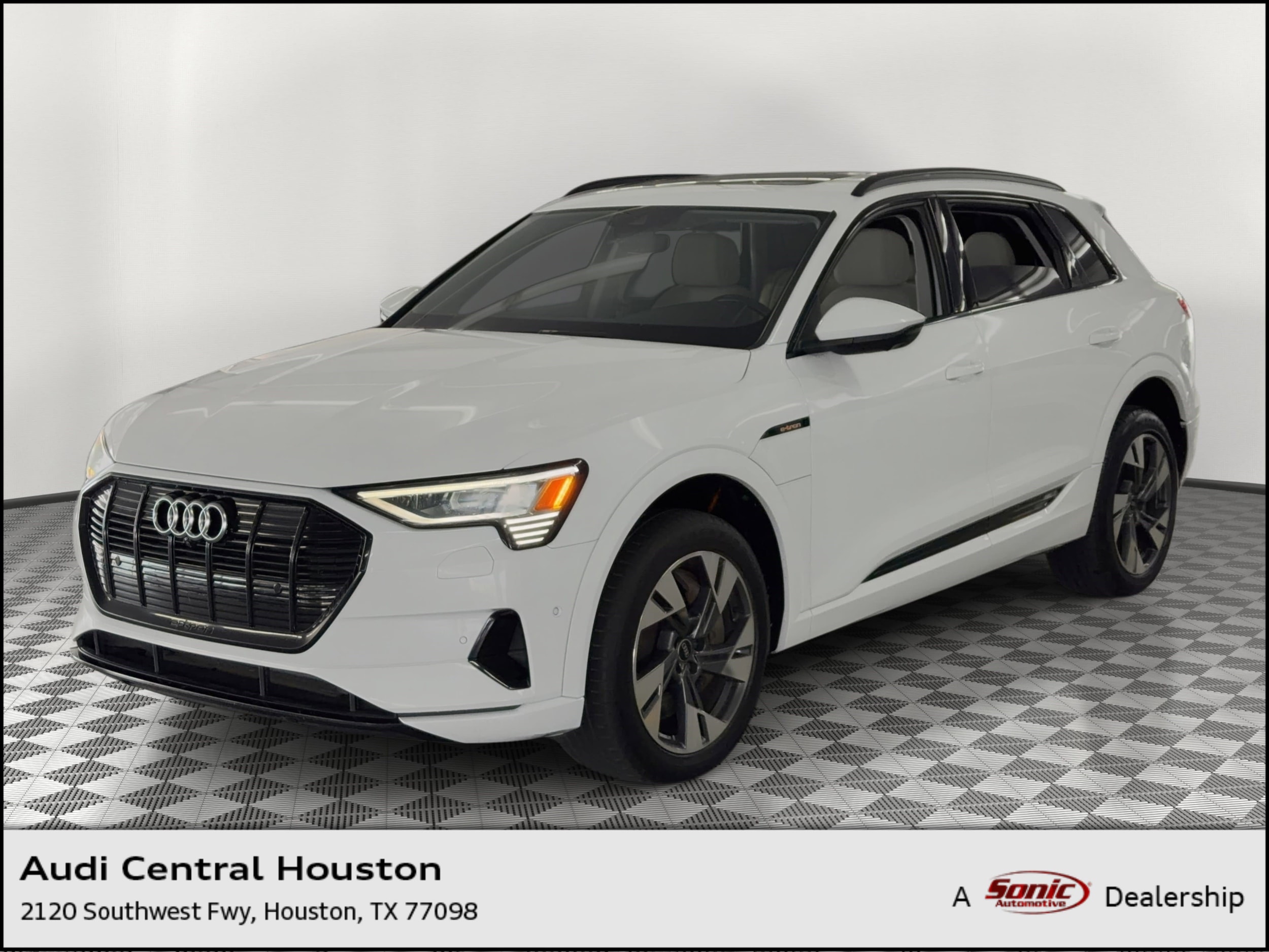 2022 Audi e-tron