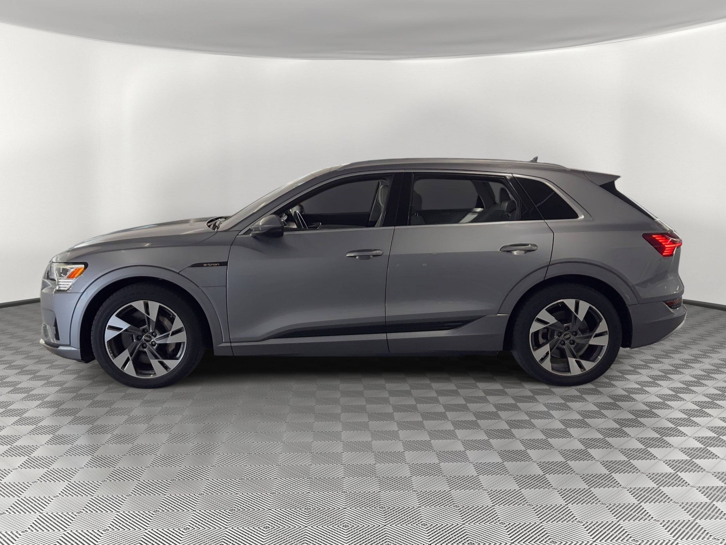 Used 2022 Audi e-tron Premium with VIN WA1AAAGE0NB019971 for sale in Houston, TX