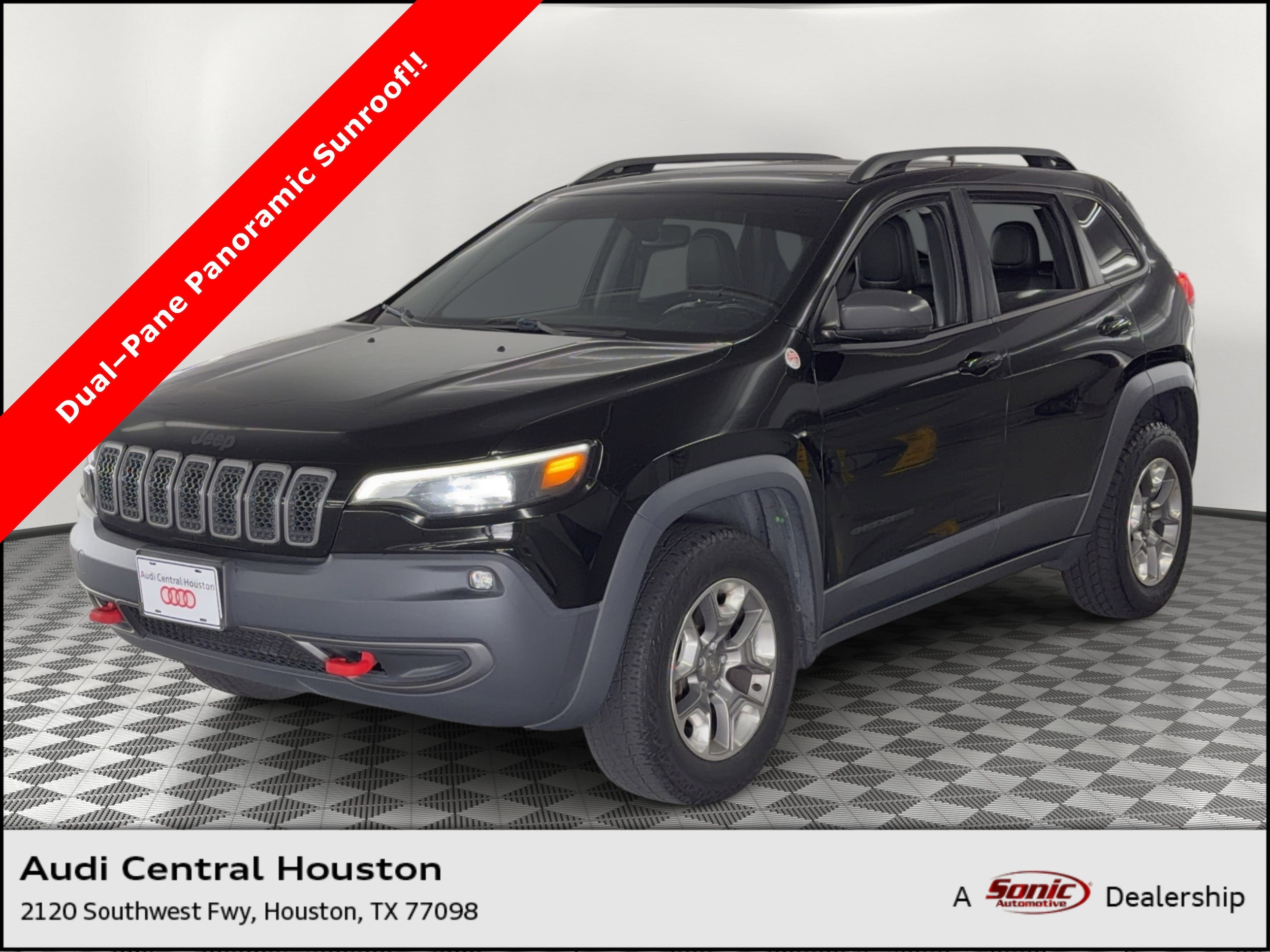 2019 Jeep Cherokee Trailhawk 4X4's photo
