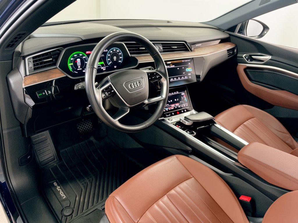 E-tron Premium Plus SUV