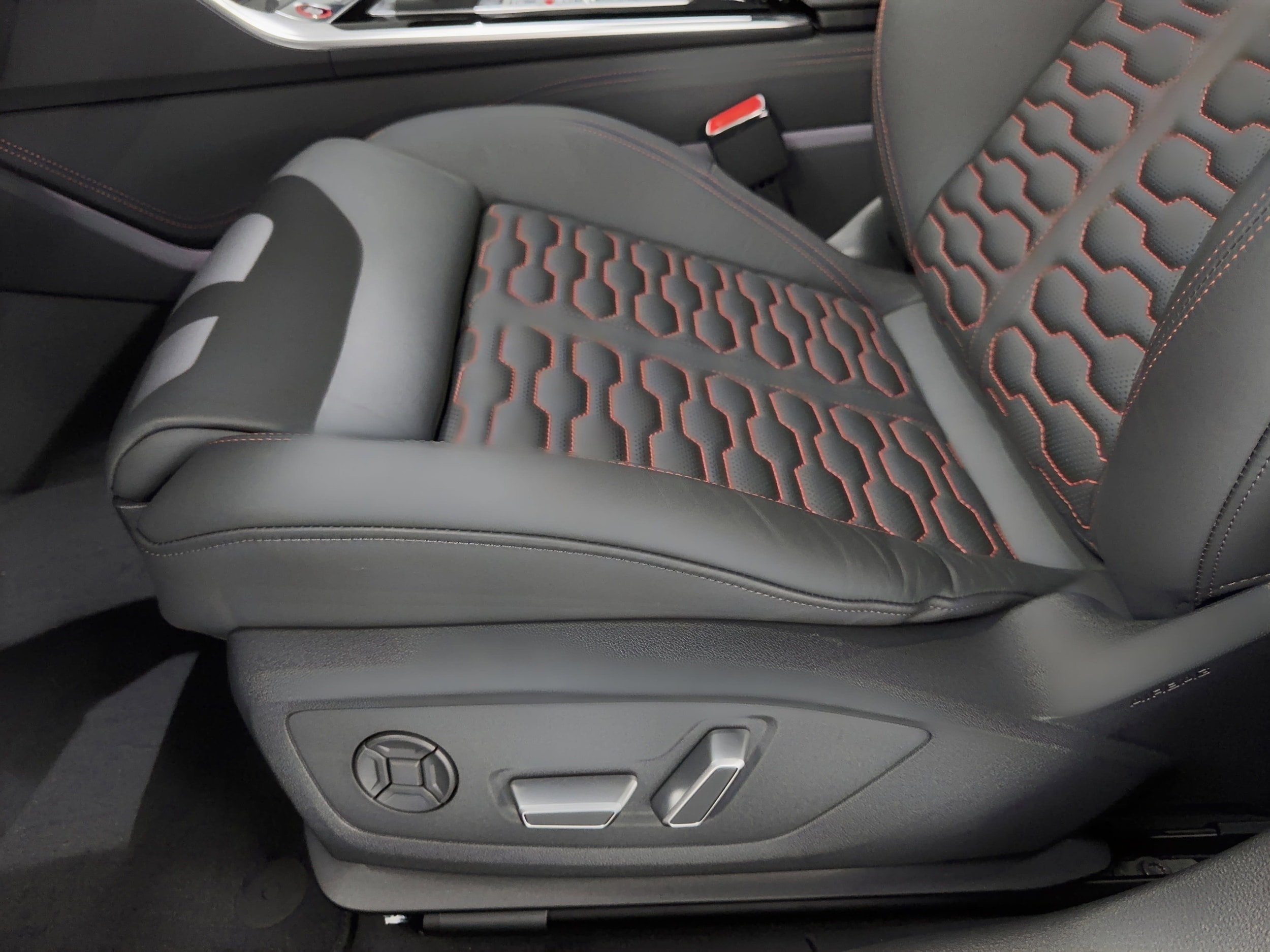 2025 Audi RS 7 Base - Photo 16