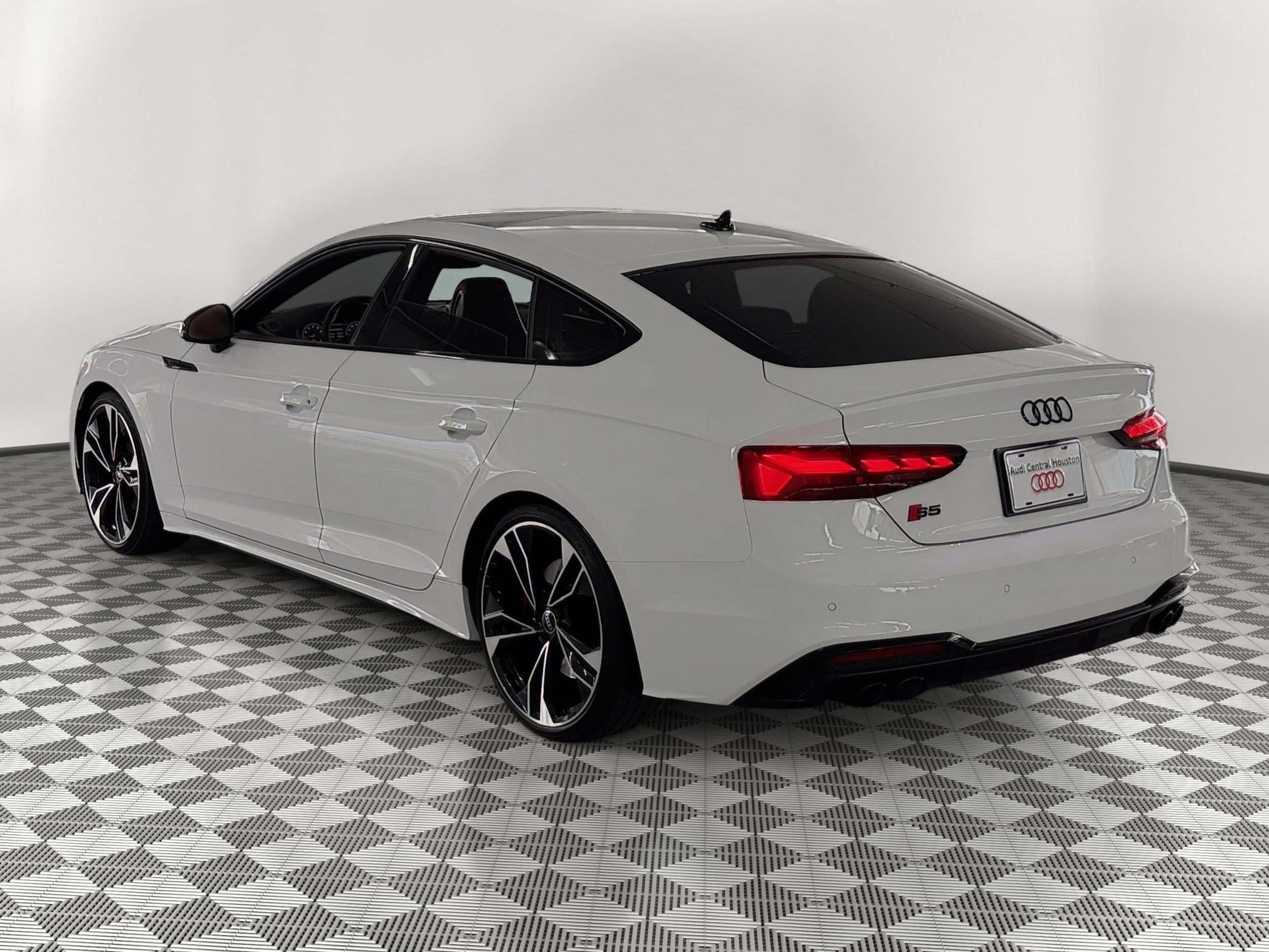 S5 Premium Plus Sportback