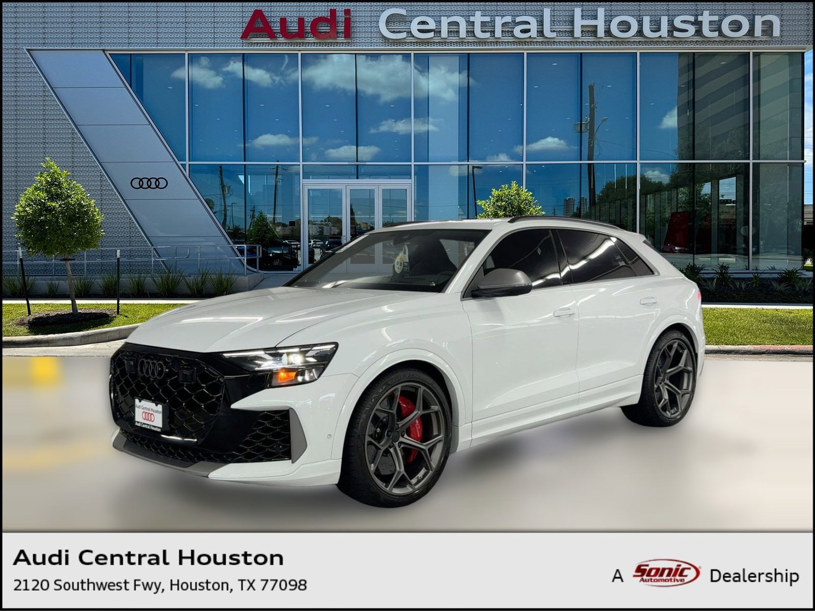 2026 Audi RS Q8 Base's photo