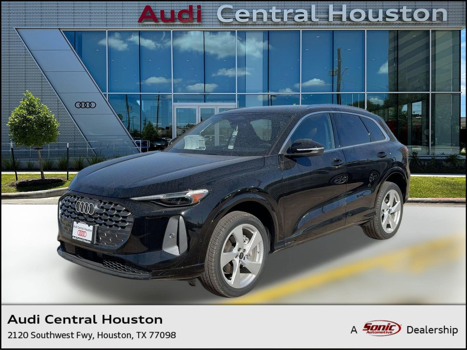 2025 Audi New Q5 Premium Plus's photo