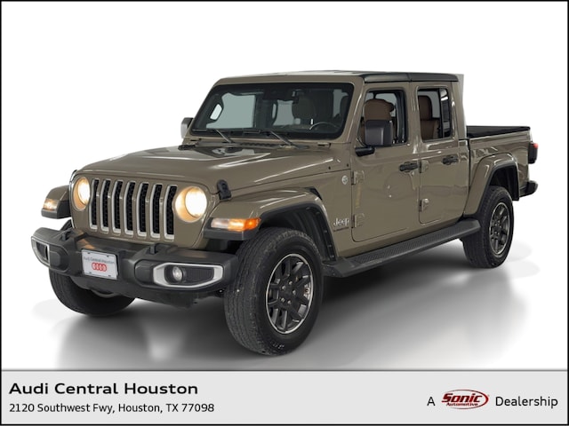 Used 2020 Jeep Gladiator Overland Truck Crew Cab for sale in Houston