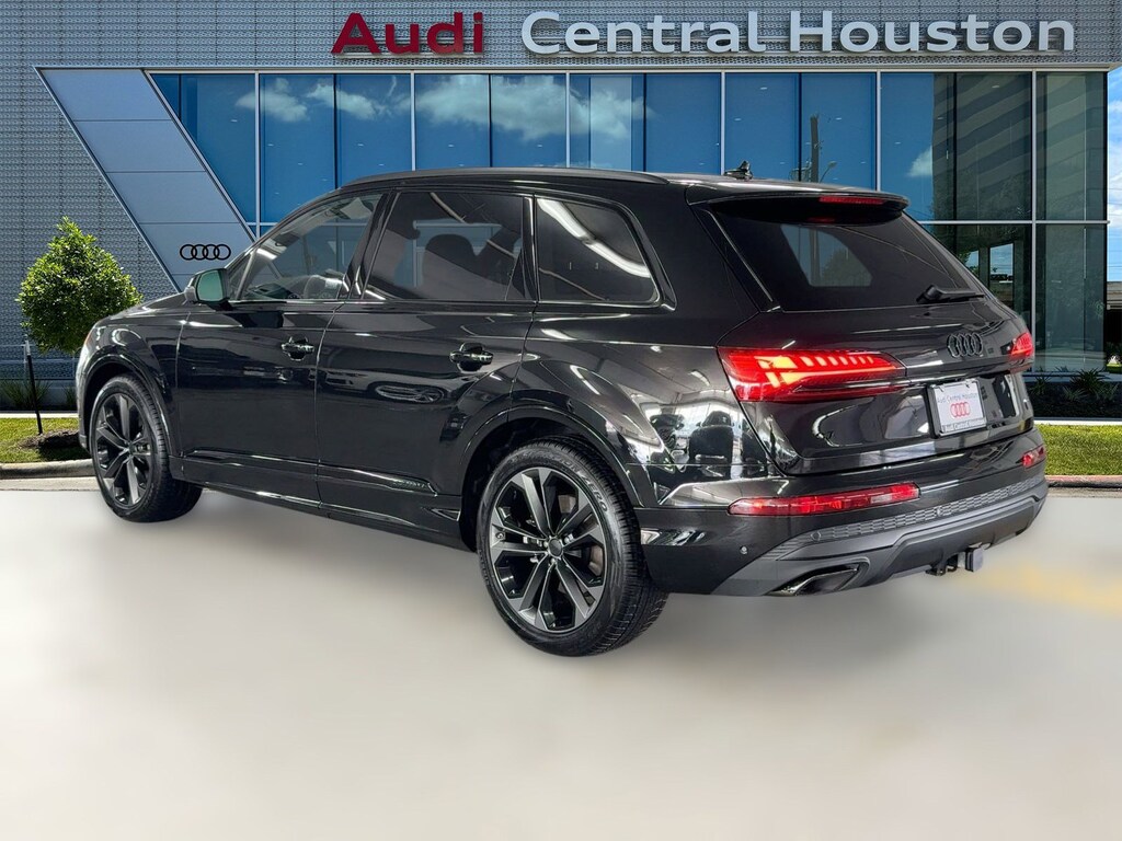 New 2026 Audi Q7 55 Premium Plus SUV