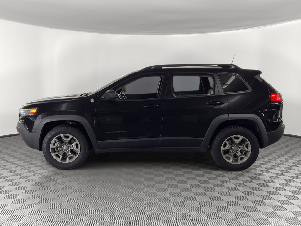 Used 2019 Jeep Cherokee Trailhawk SUV