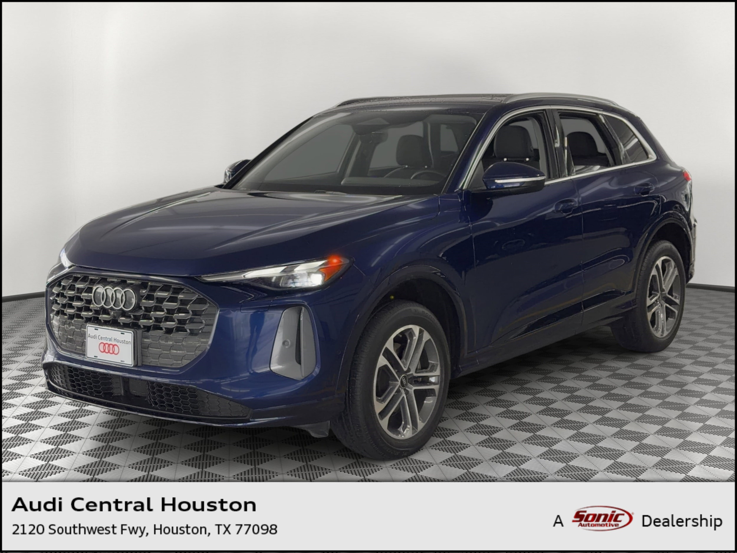 2025 Audi Q5 Premium quattro's photo