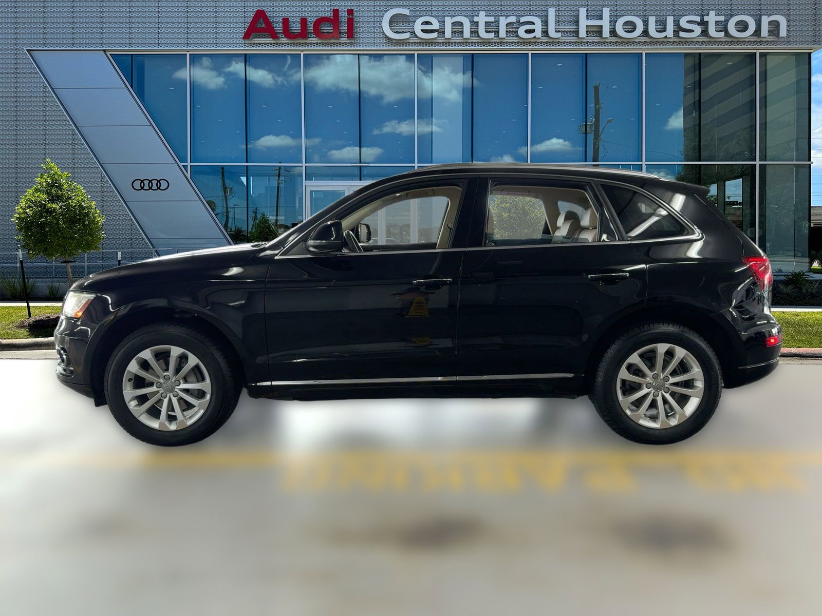 2015 Audi Q5 Premium photo 2