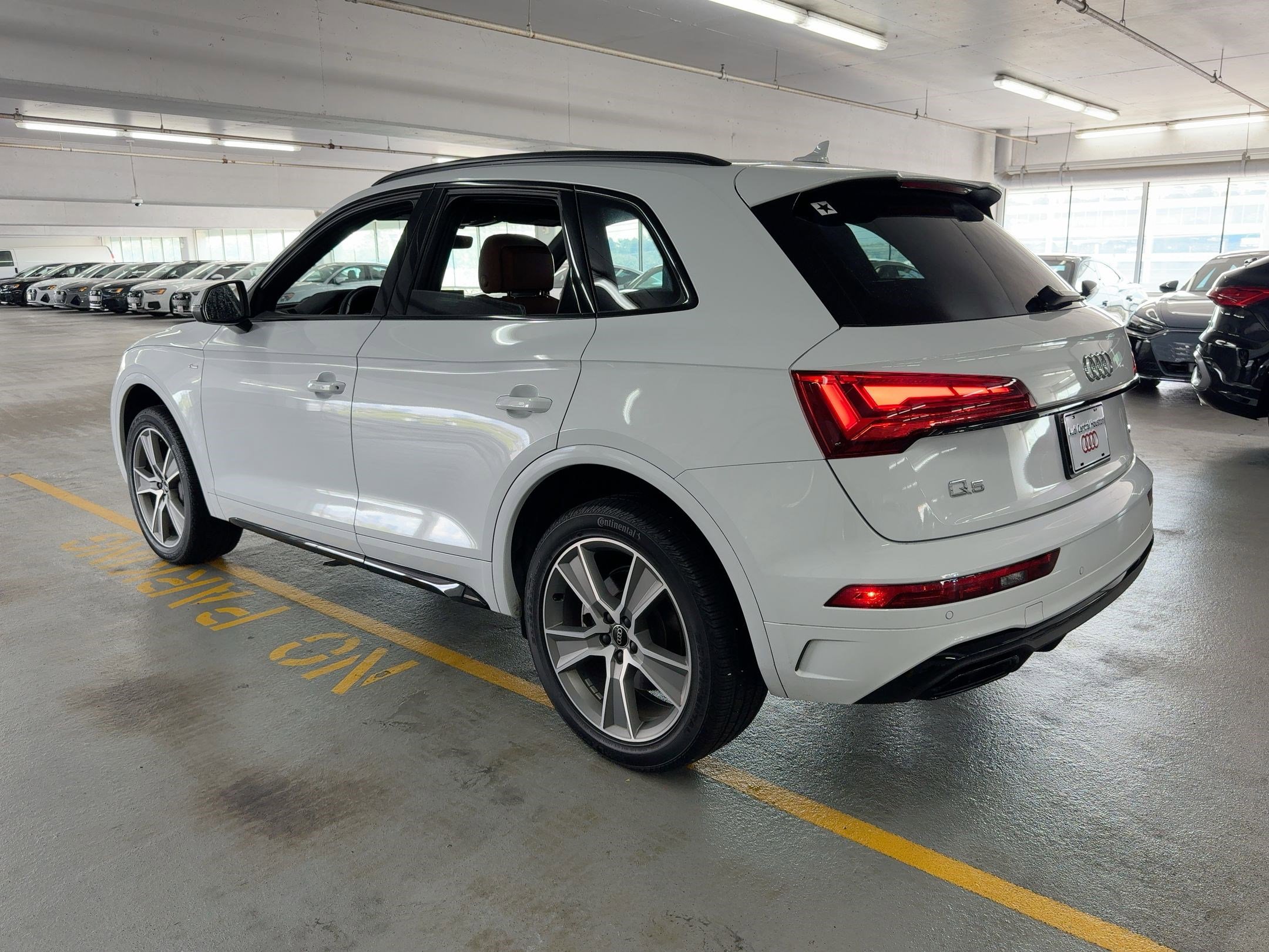 2025 Audi Q5 S line Premium photo 3