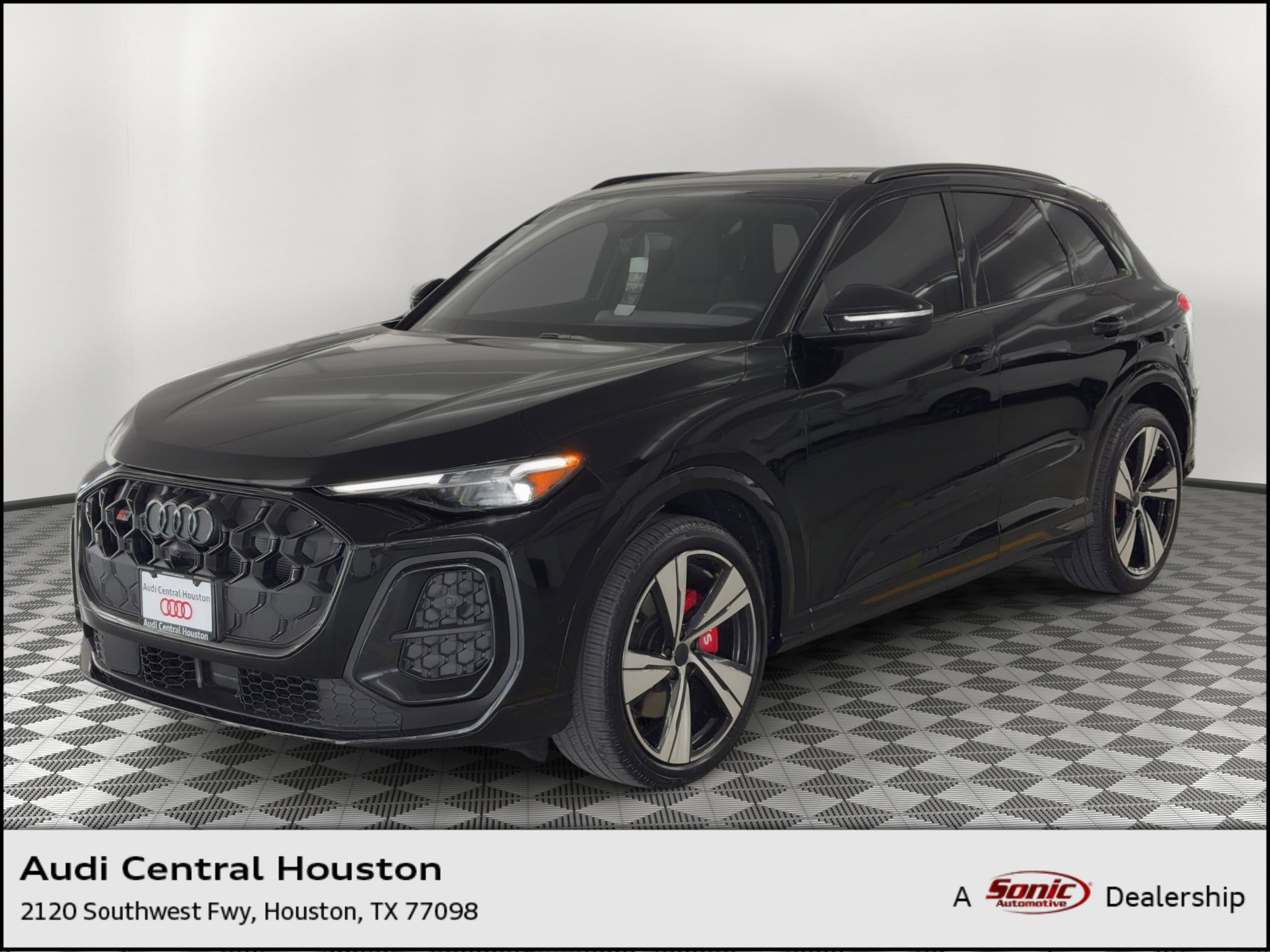 2026 Audi SQ5 Premium Plus quattro's photo
