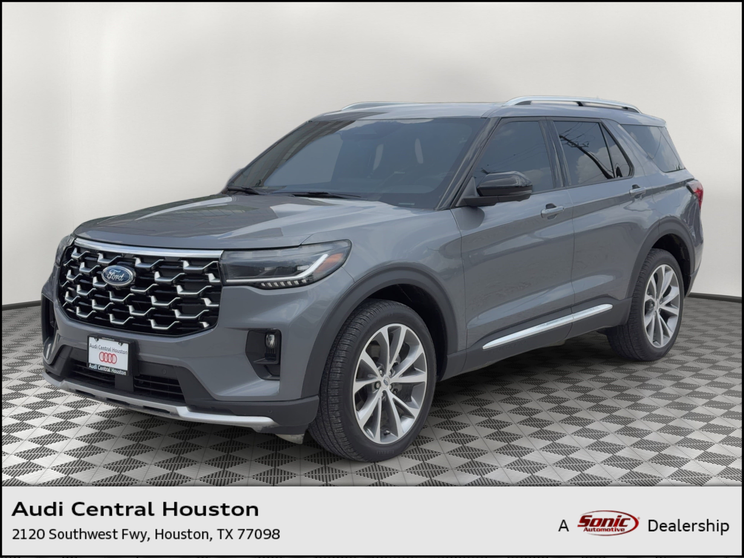 2025 Ford Explorer Platinum 4WD (PL535)'s photo
