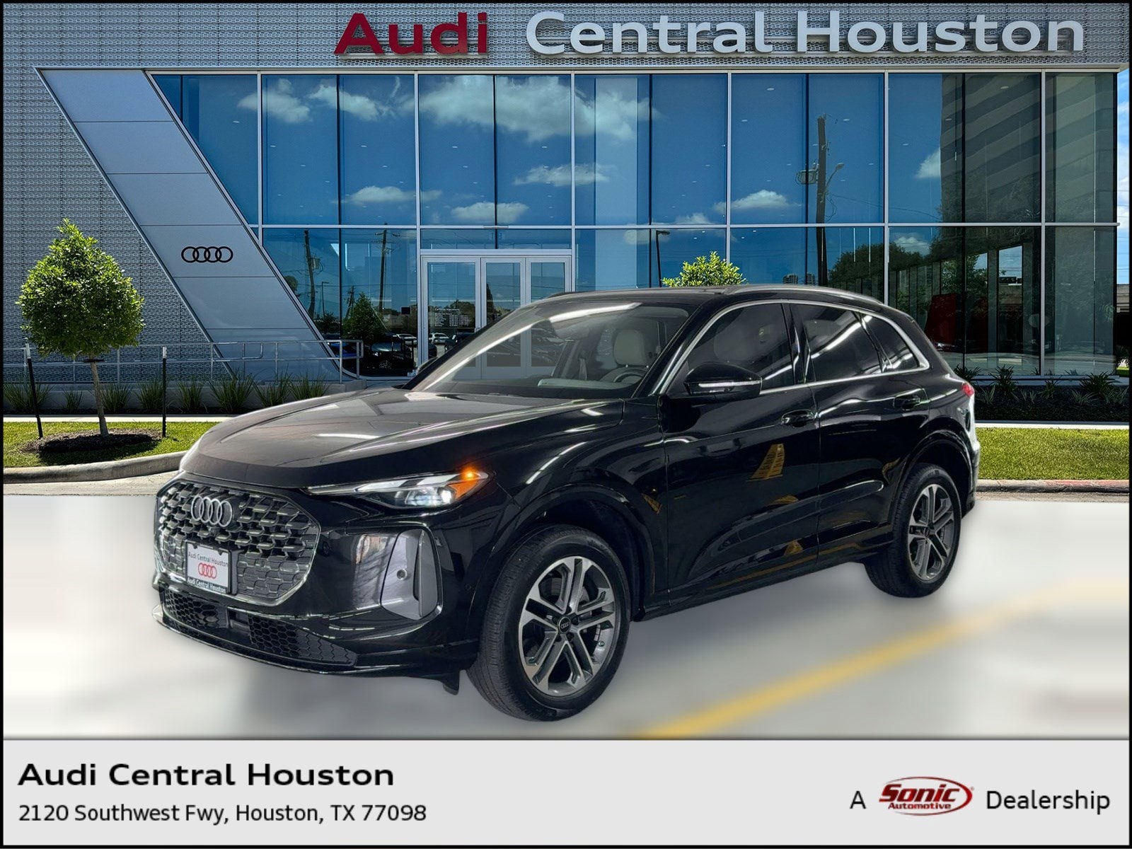 2025 Audi New Q5 Premium's photo