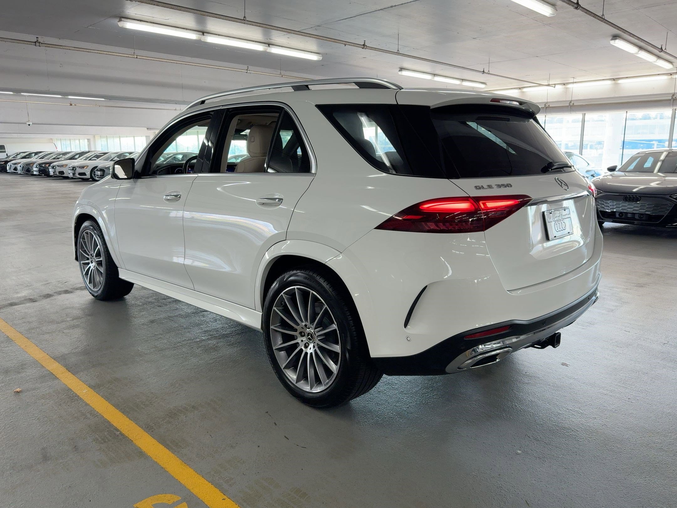 2024 Mercedes Benz GLE 350 photo 3