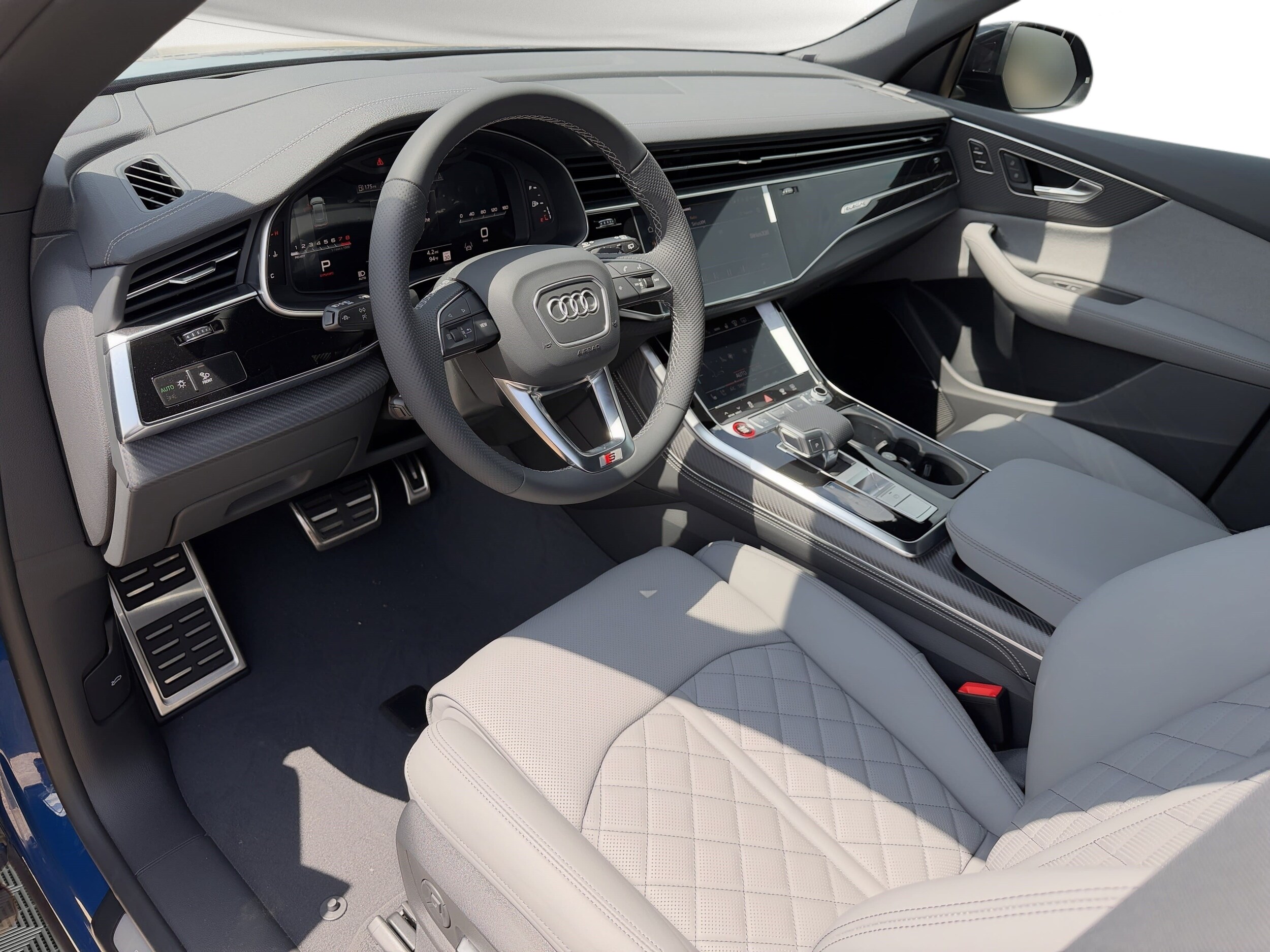 SQ8 Prestige SUV