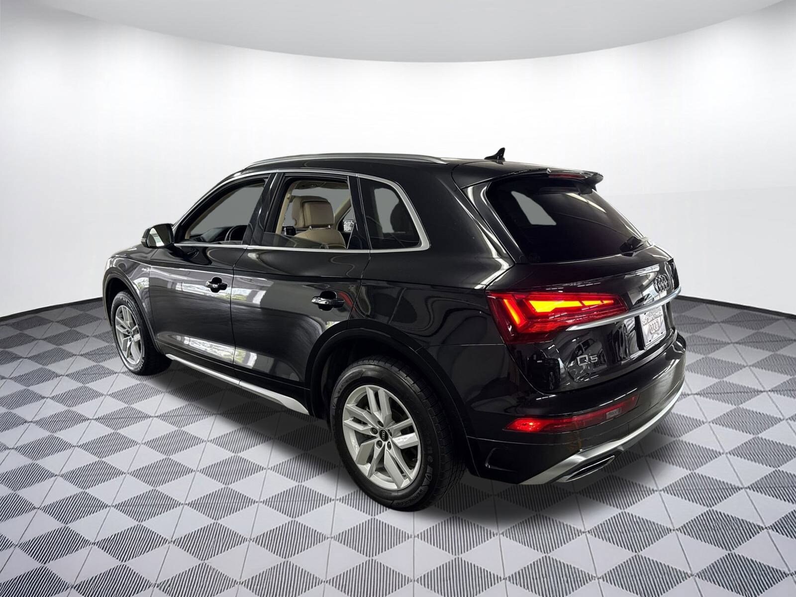 2022 Audi Q5 S line Premium photo 3
