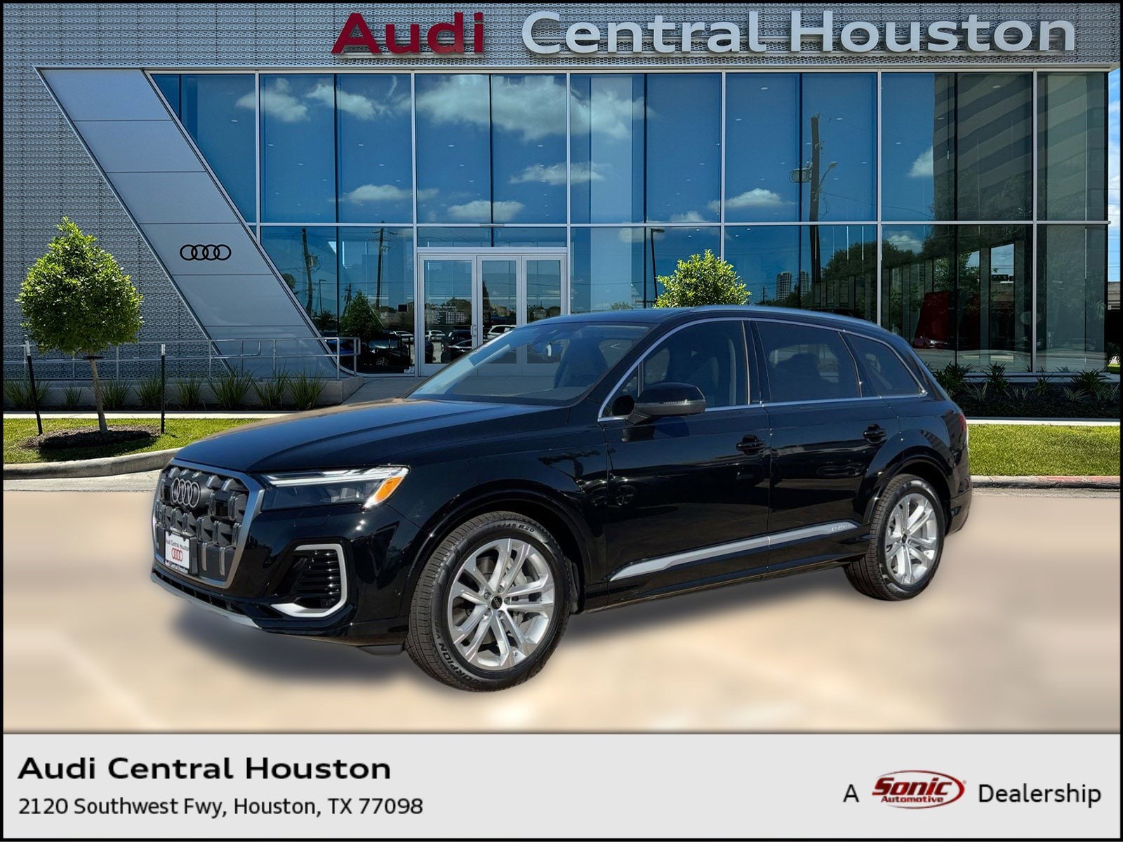 2026 Audi Q7 Premium Plus's photo