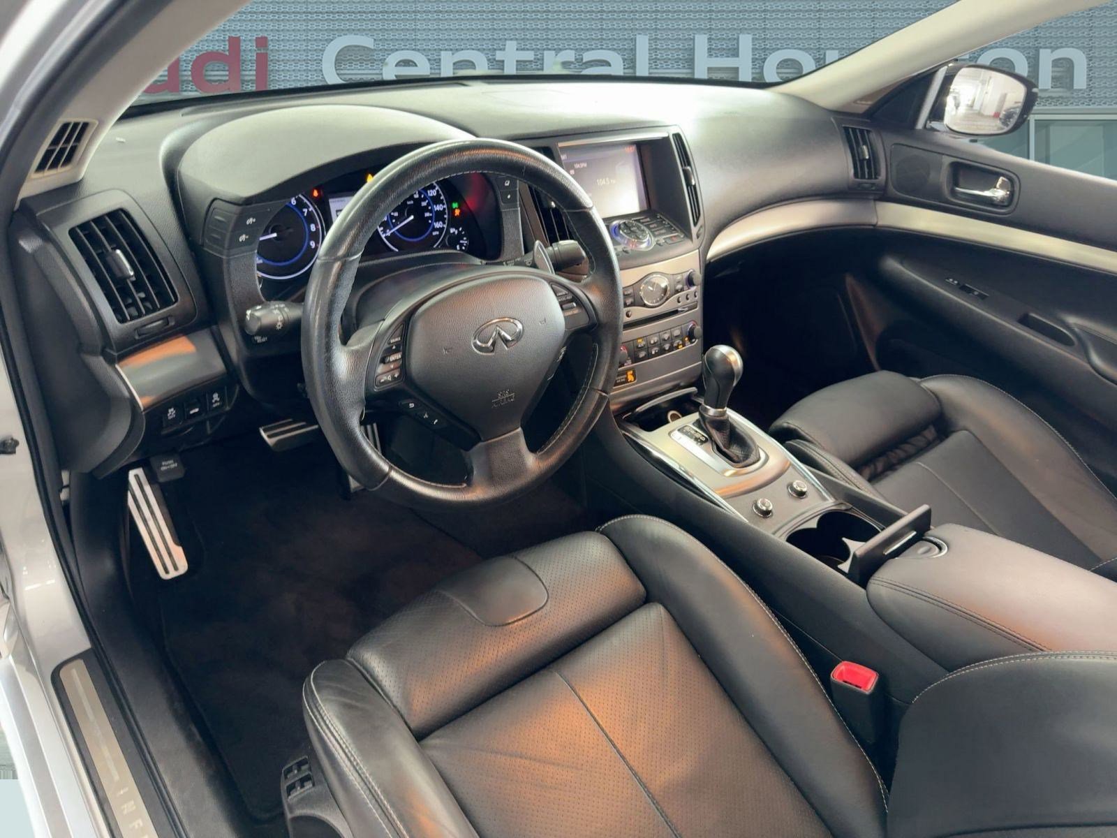 2013 Infiniti G37 Journey photo 4