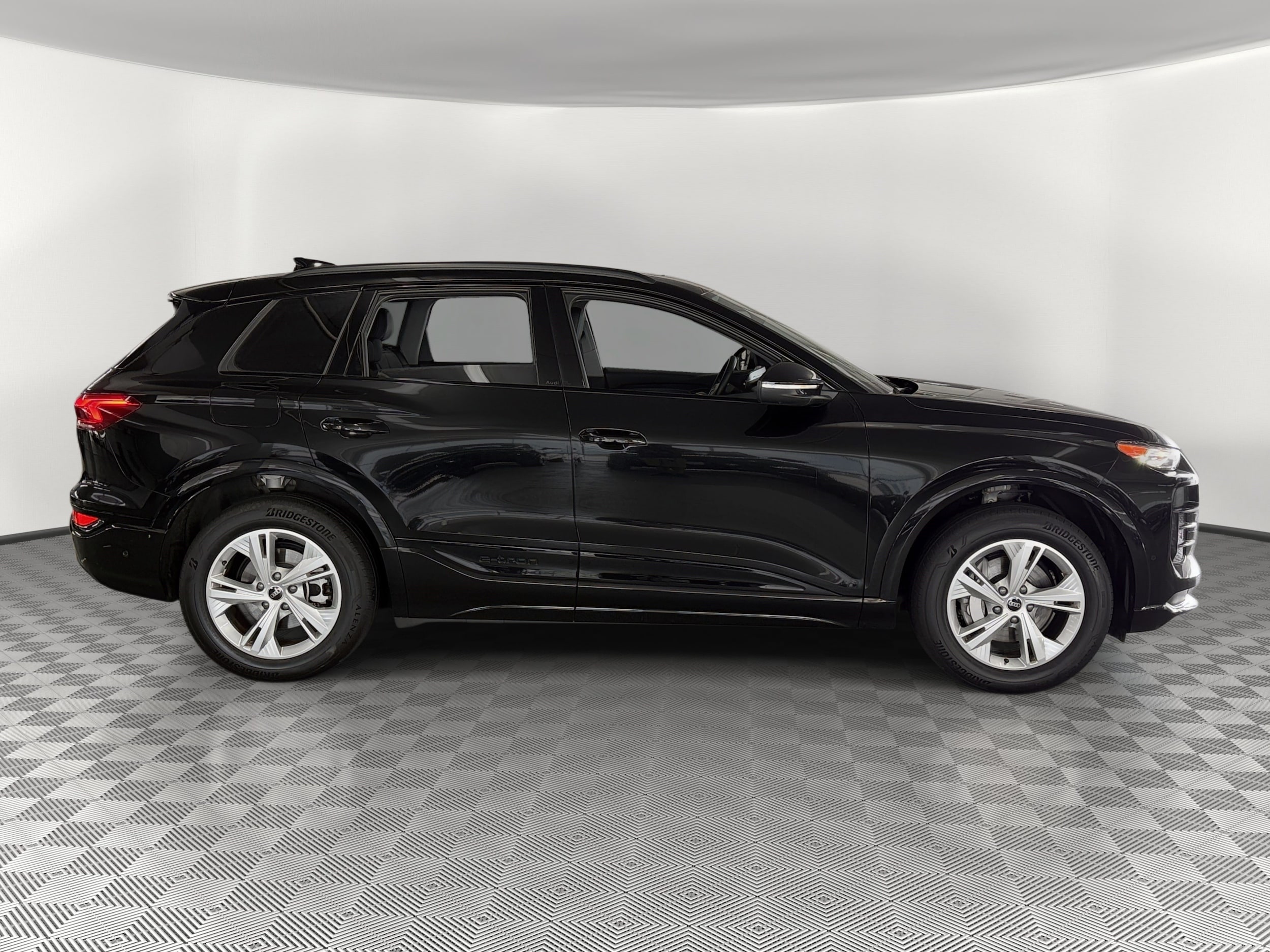 Q6 E-tron Premium SUV