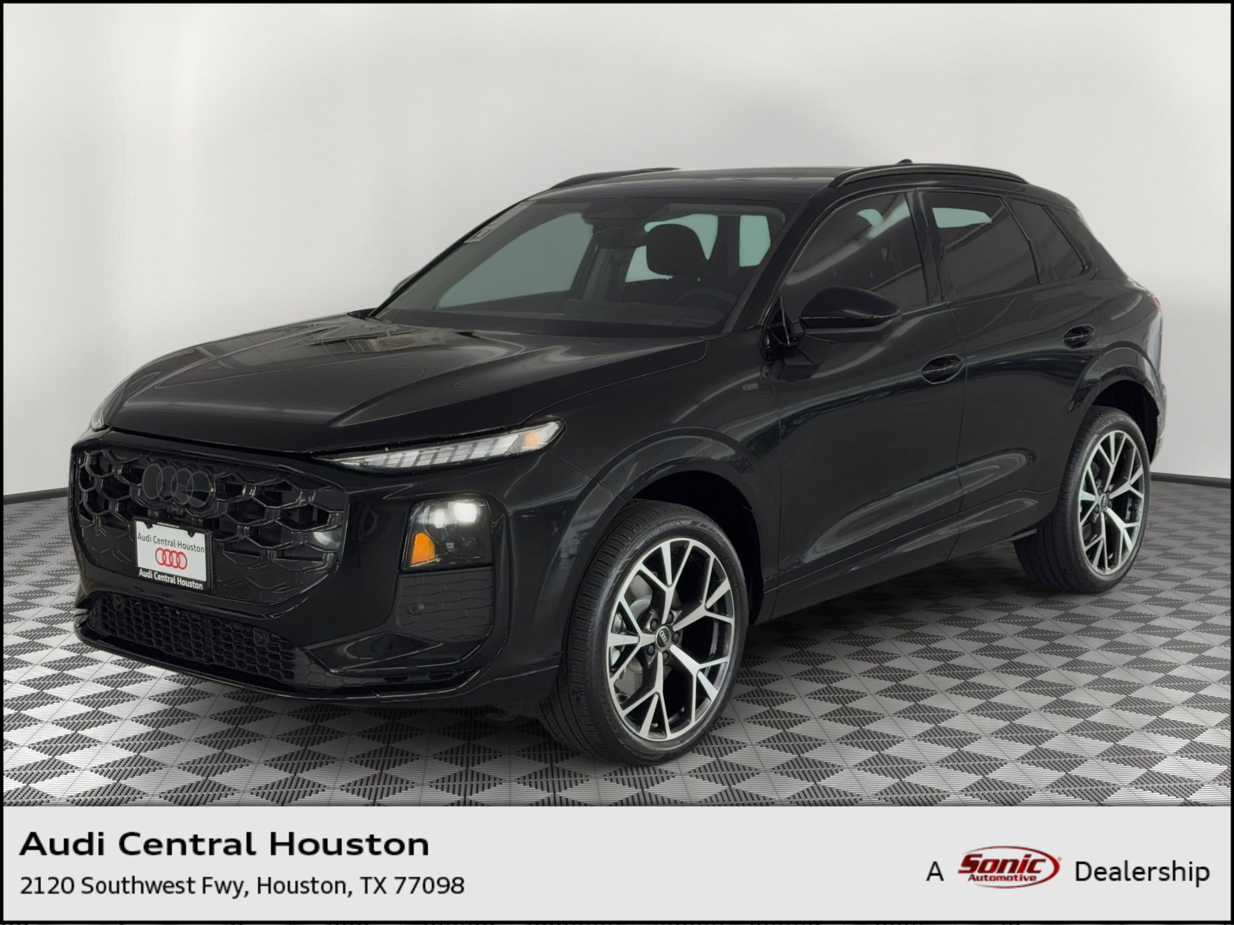 2026 Audi Q3 S line quattro's photo