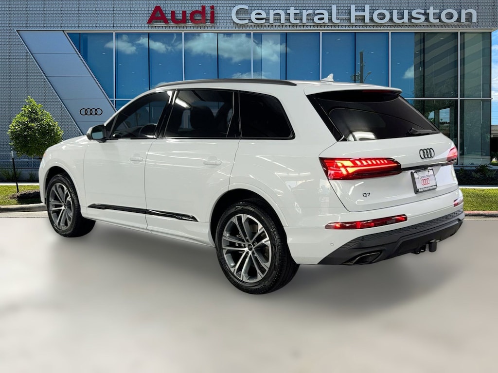 New 2026 Audi Q7 55 Premium SUV