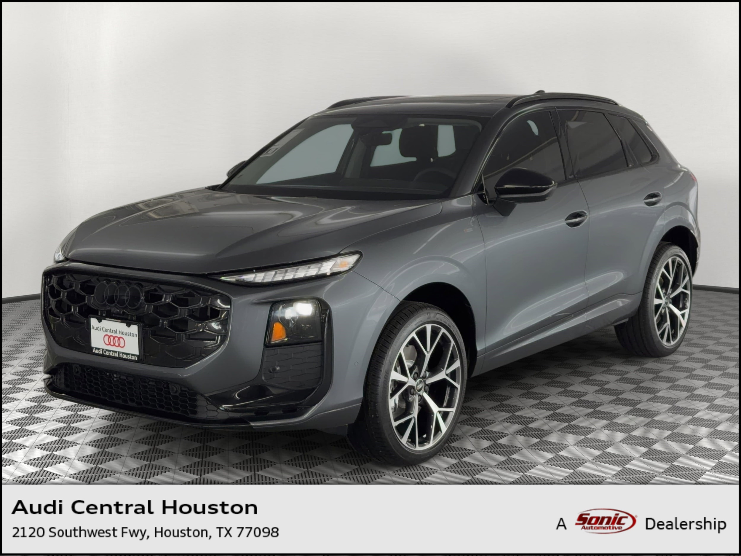 2026 Audi Q3 S line quattro's photo