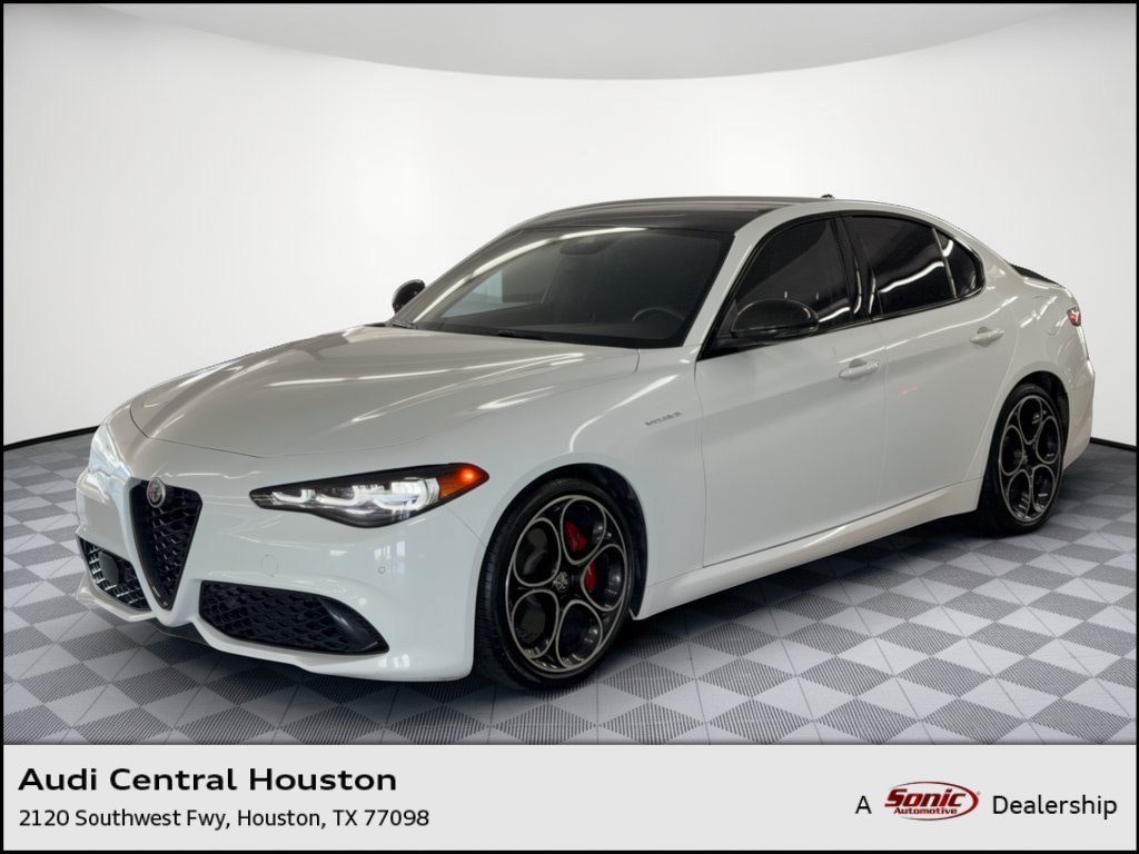 2024 Alfa Romeo Giulia Veloce Sedan 2024 Alfa Romeo Giulia Veloce Sedan