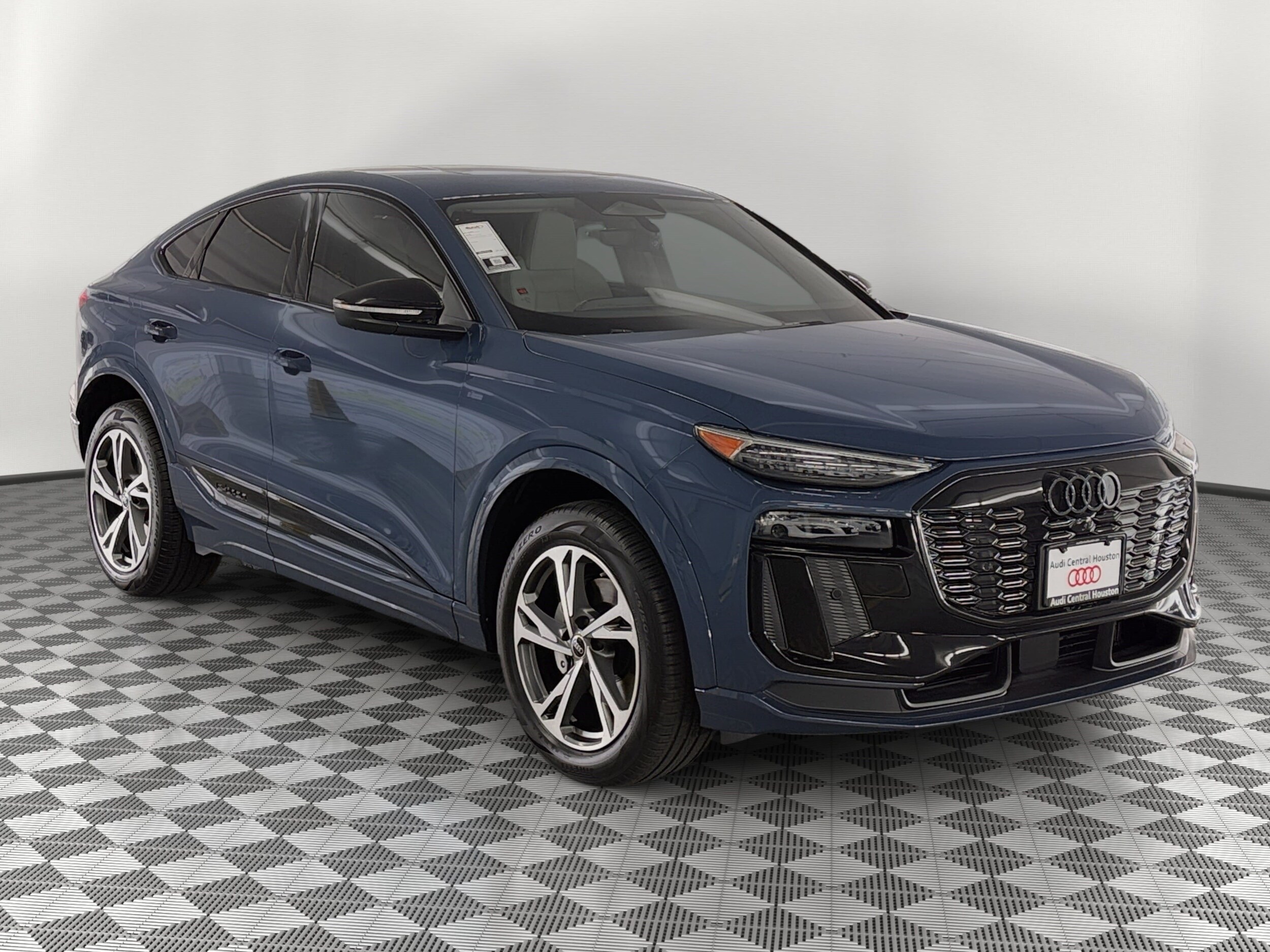 Q6 E-tron Sportback Premium Plus SUV