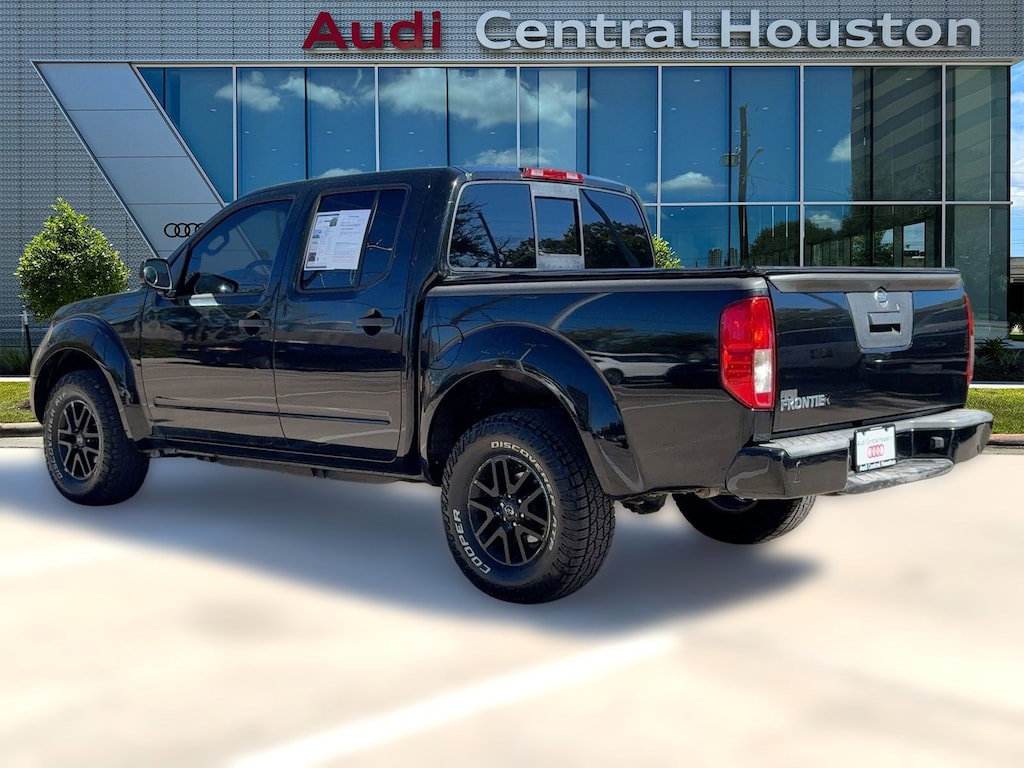 Used 2014 Nissan Frontier SV Truck Crew Cab