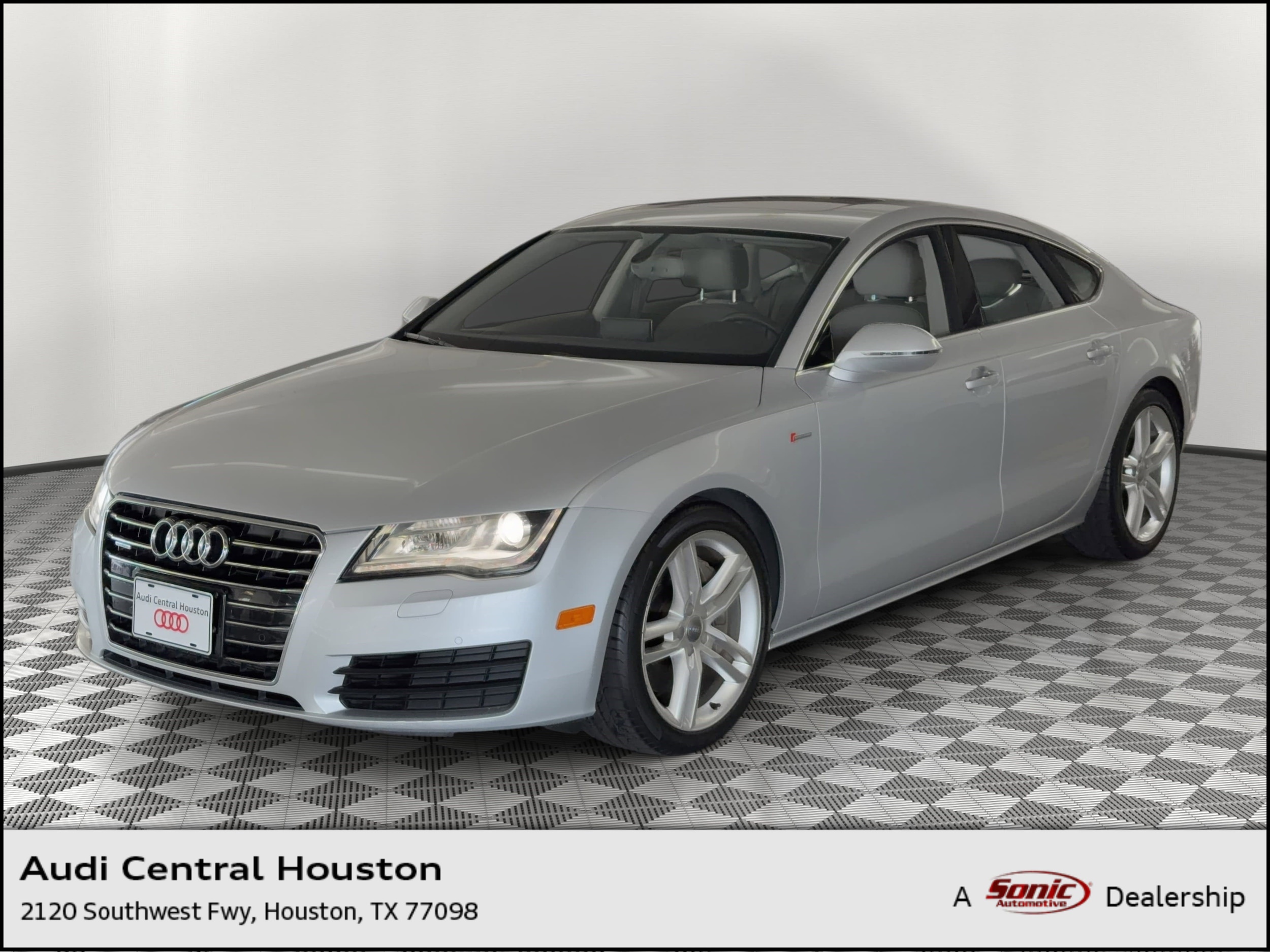 2014 Audi A7 3.0T quattro Premium Plus's photo