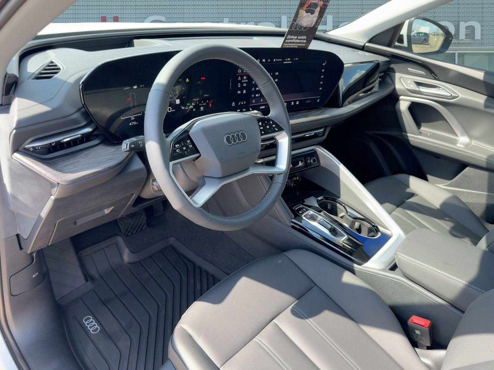 2025 Audi Q5 Premium Plus photo 3