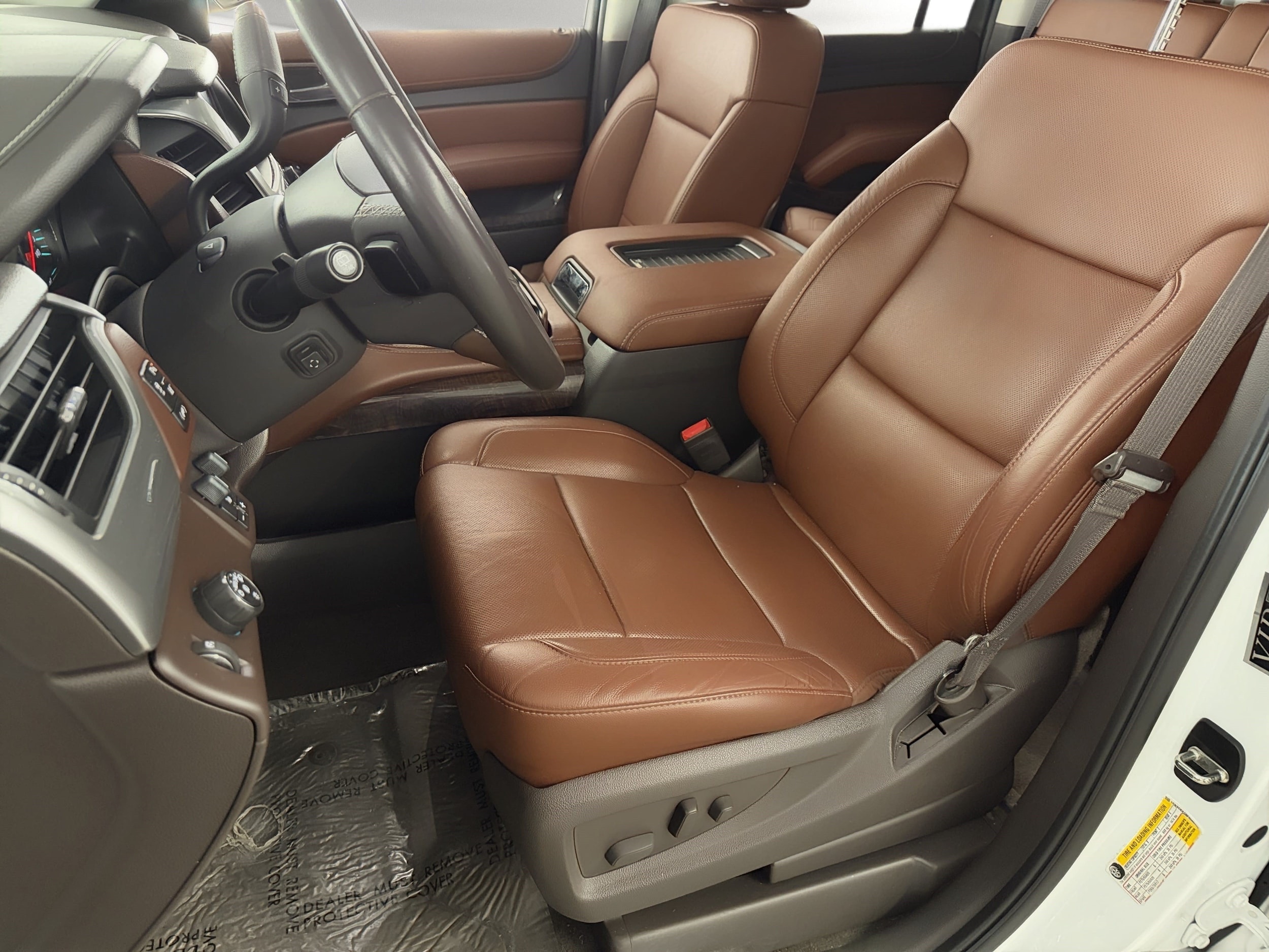 Suburban 1500 LTZ SUV