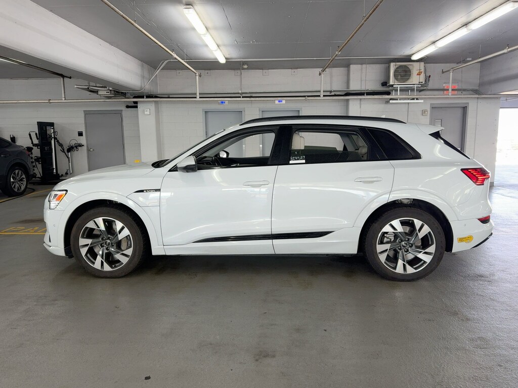 Used 2022 Audi e-tron Premium SUV