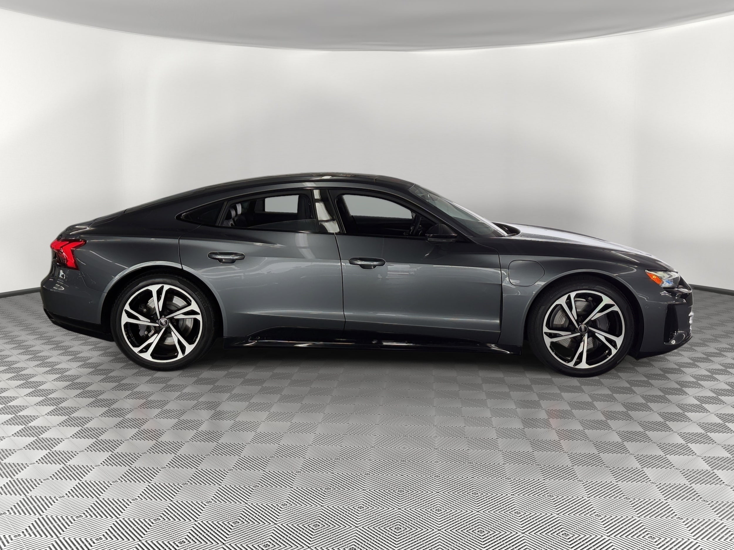 E-tron GT Prestige Sedan