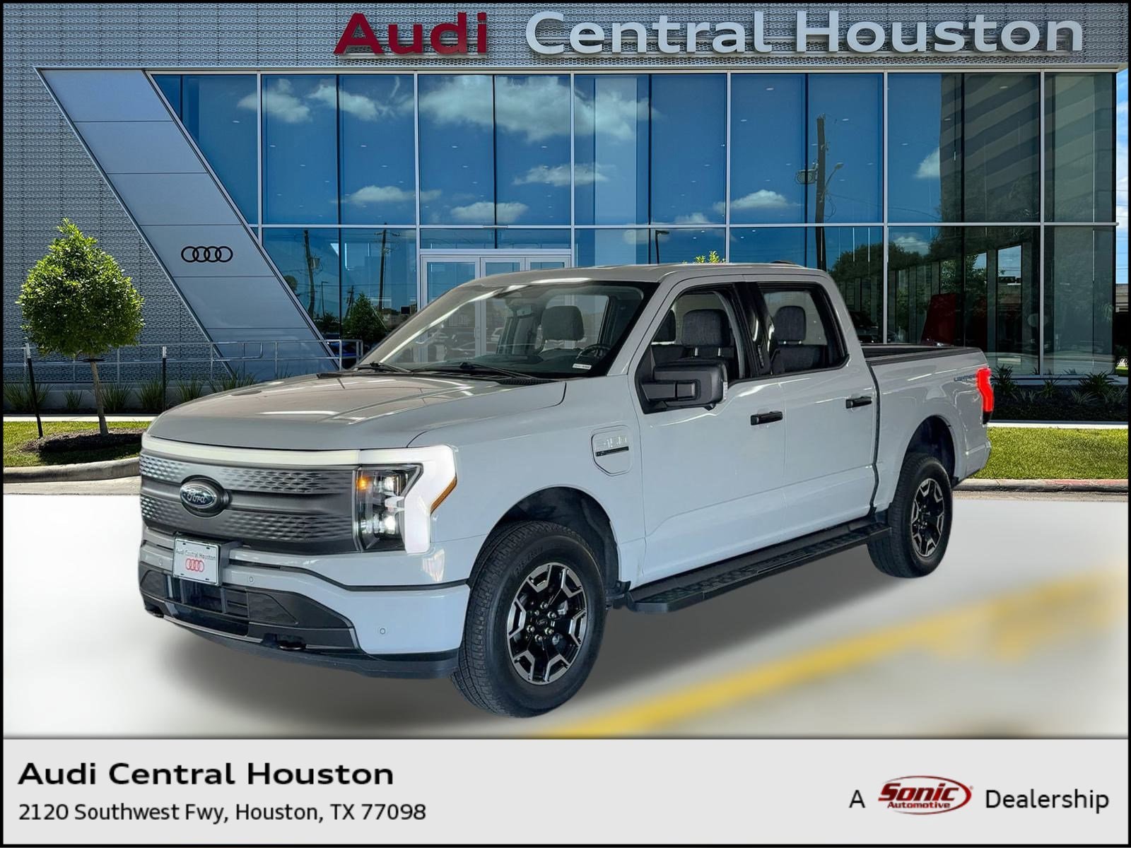 2023 Ford F-150 Lightning XLT's photo