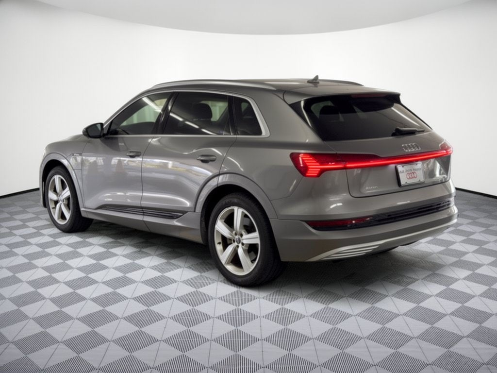 2019 Audi E-tron Prestige SUV