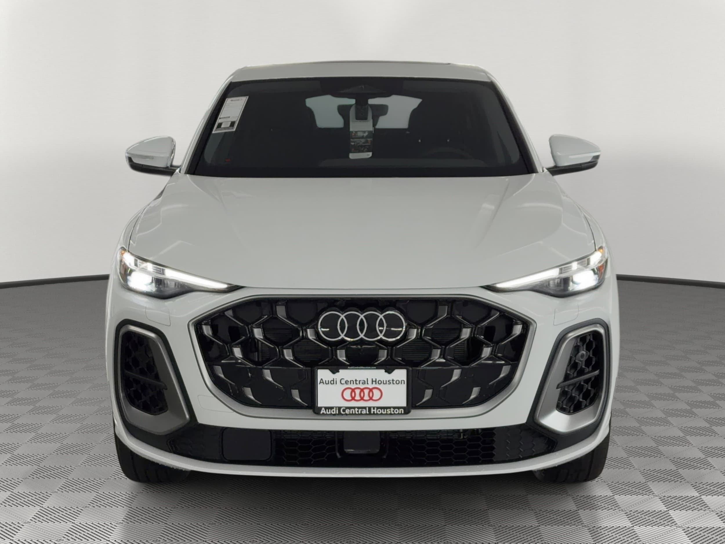 Q5 Sportback Premium Plus SUV