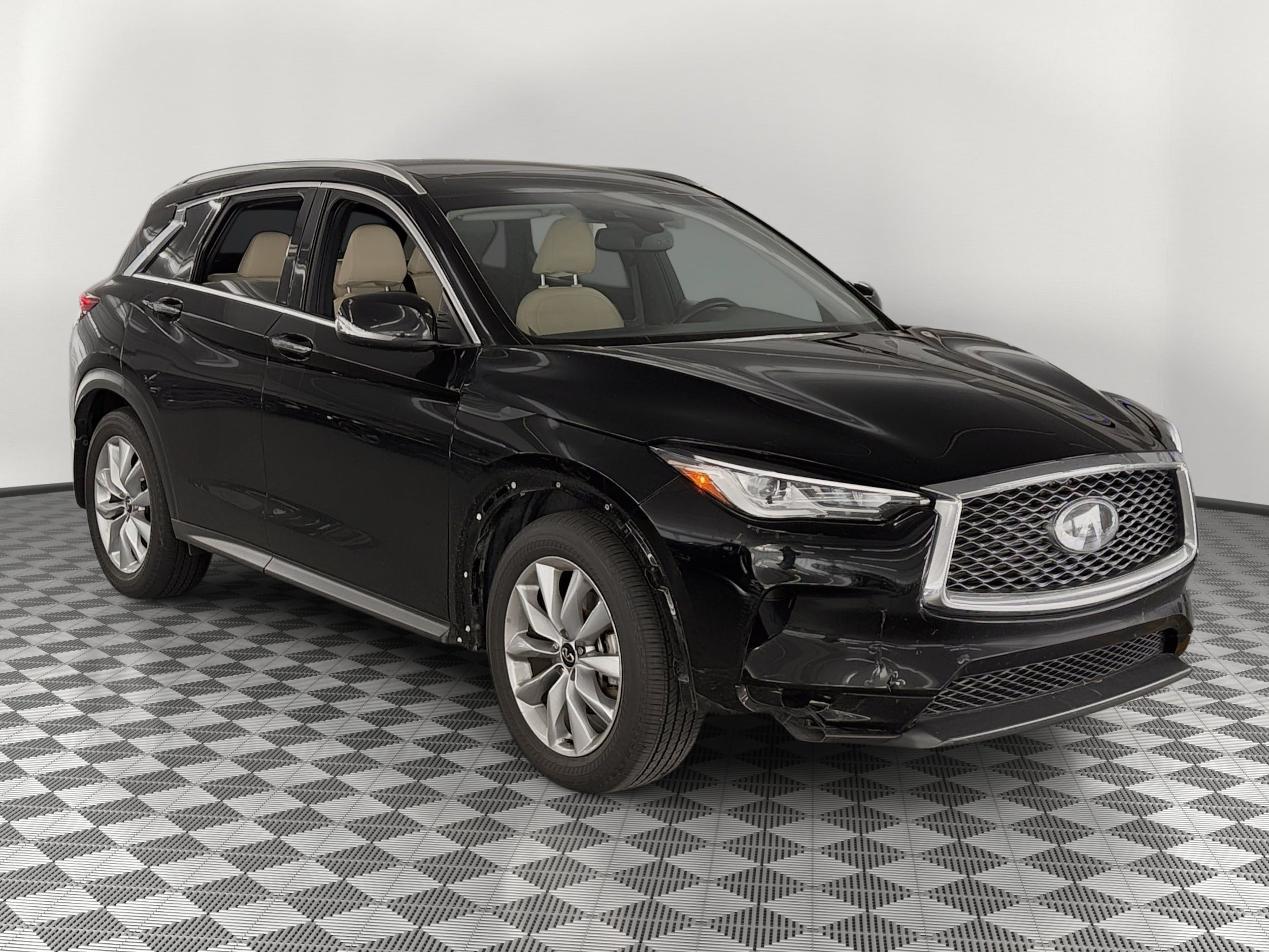 QX50 LUXE SUV