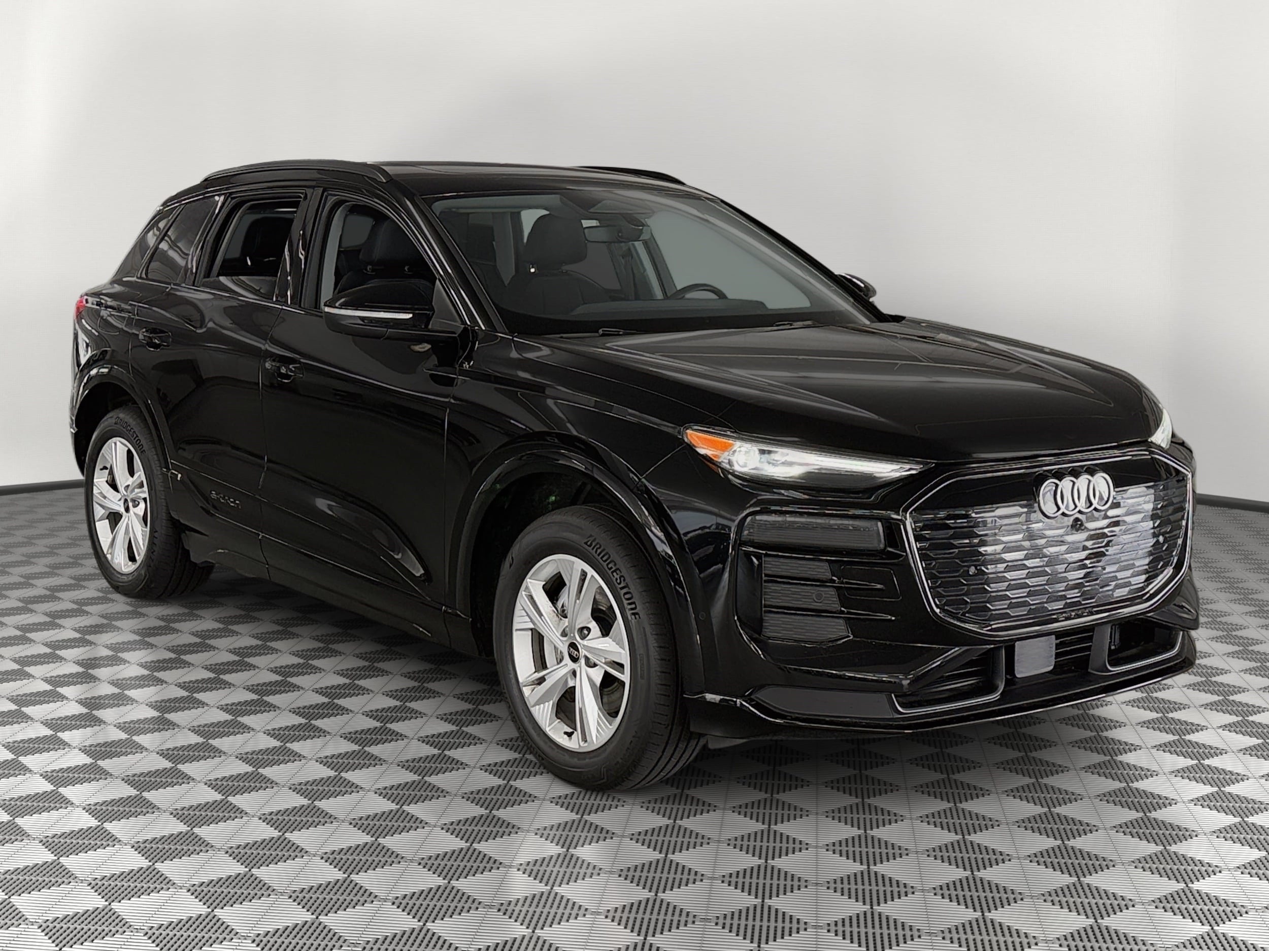Q6 E-tron Premium SUV