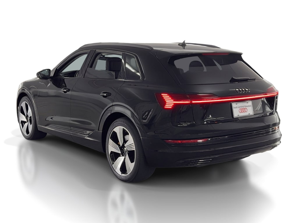 Used 2022 Audi e-tron Premium Plus SUV