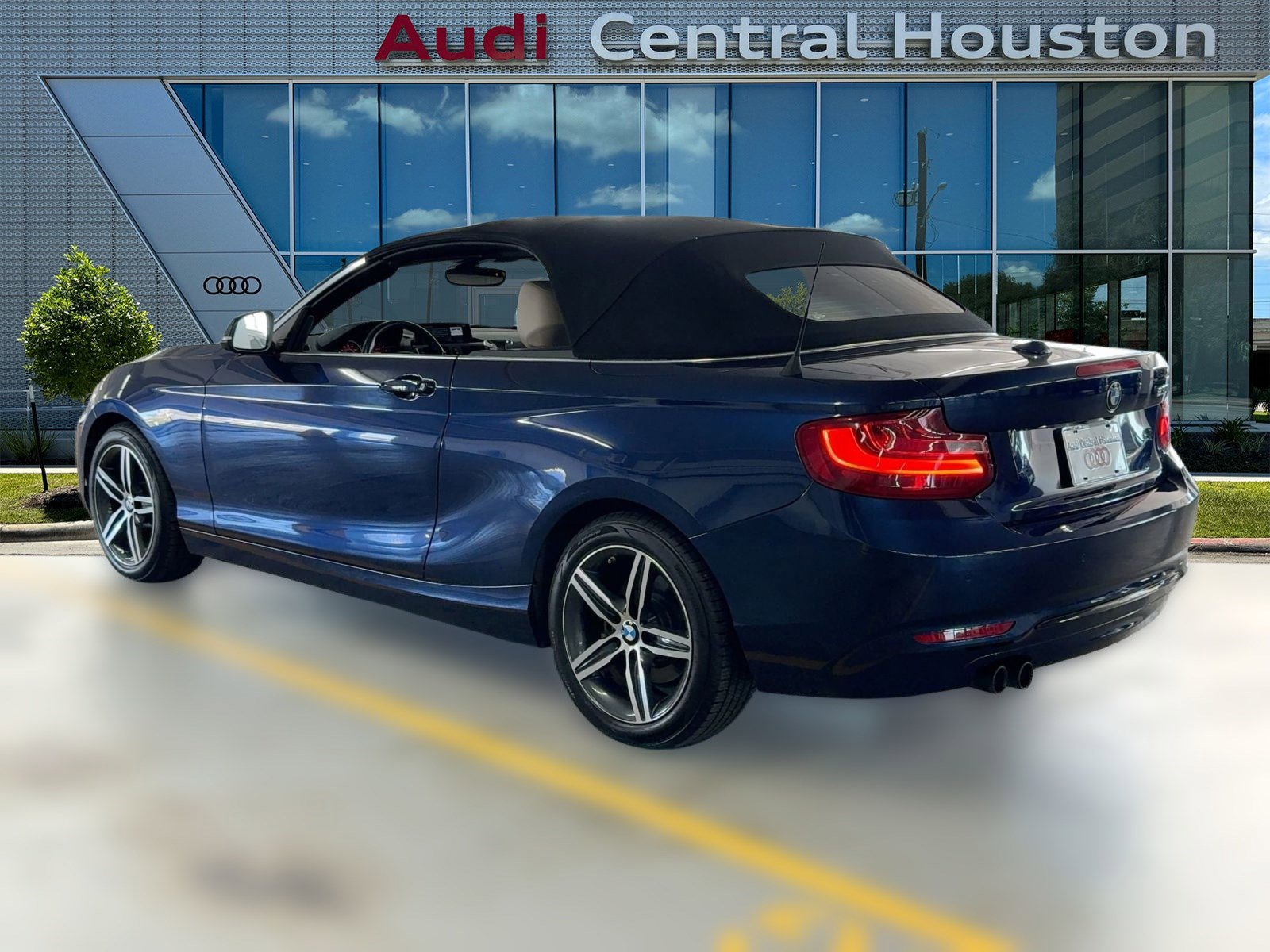 2017 Bmw 230i Convertible photo 3