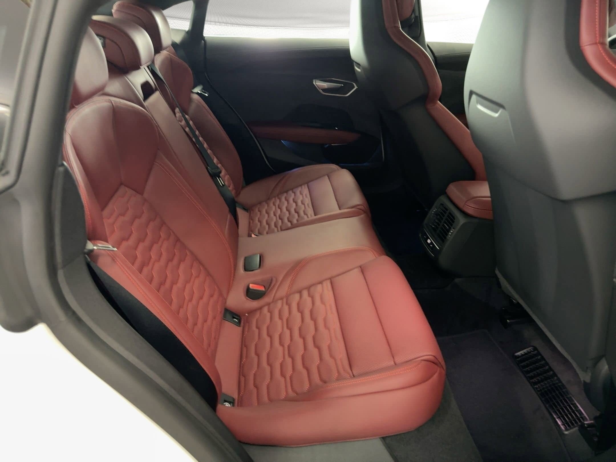 2026 Audi S e-tron GT Premium Plus - Photo 29
