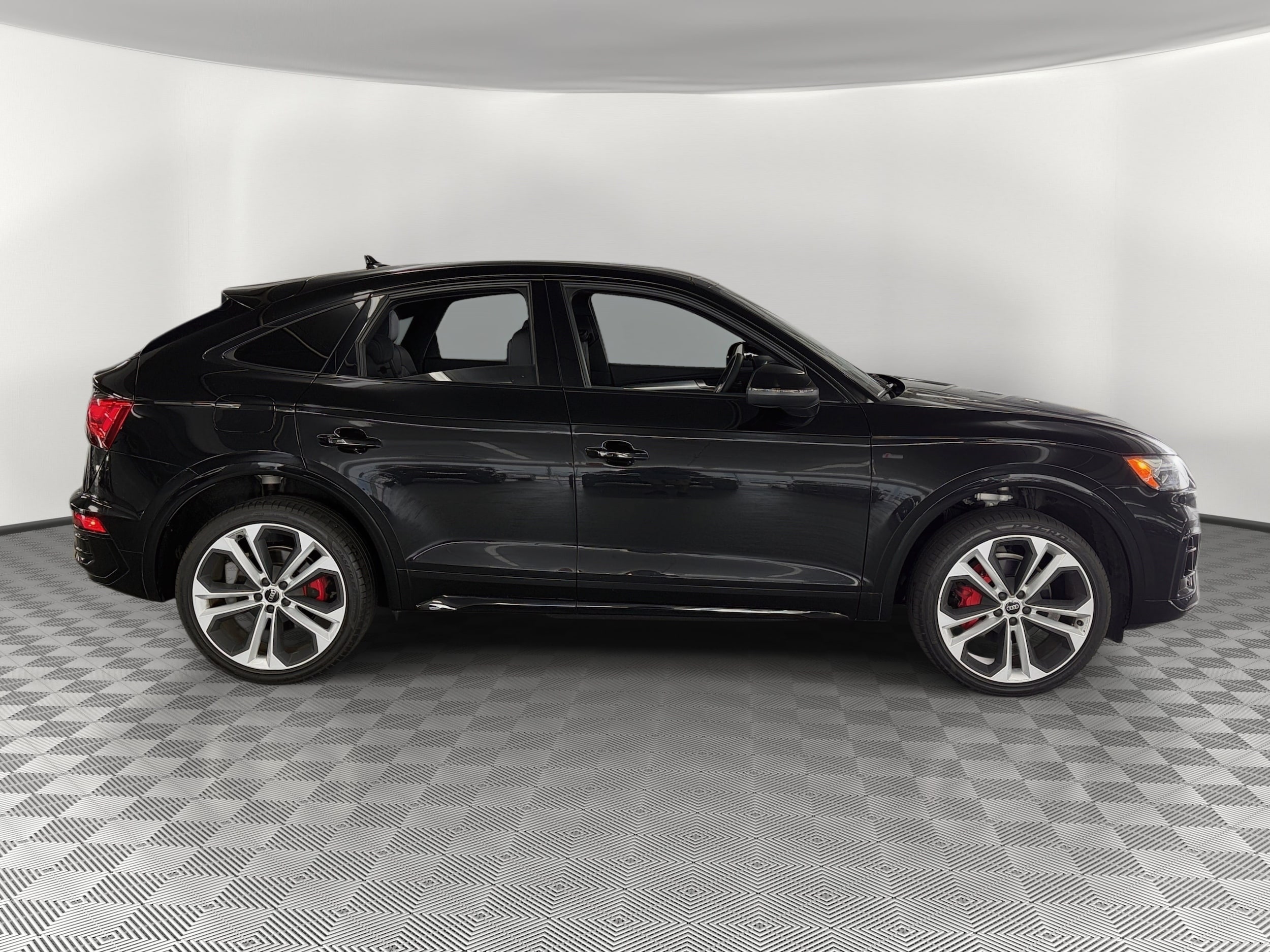 Q5 Sportback S Line Premium Plus SUV