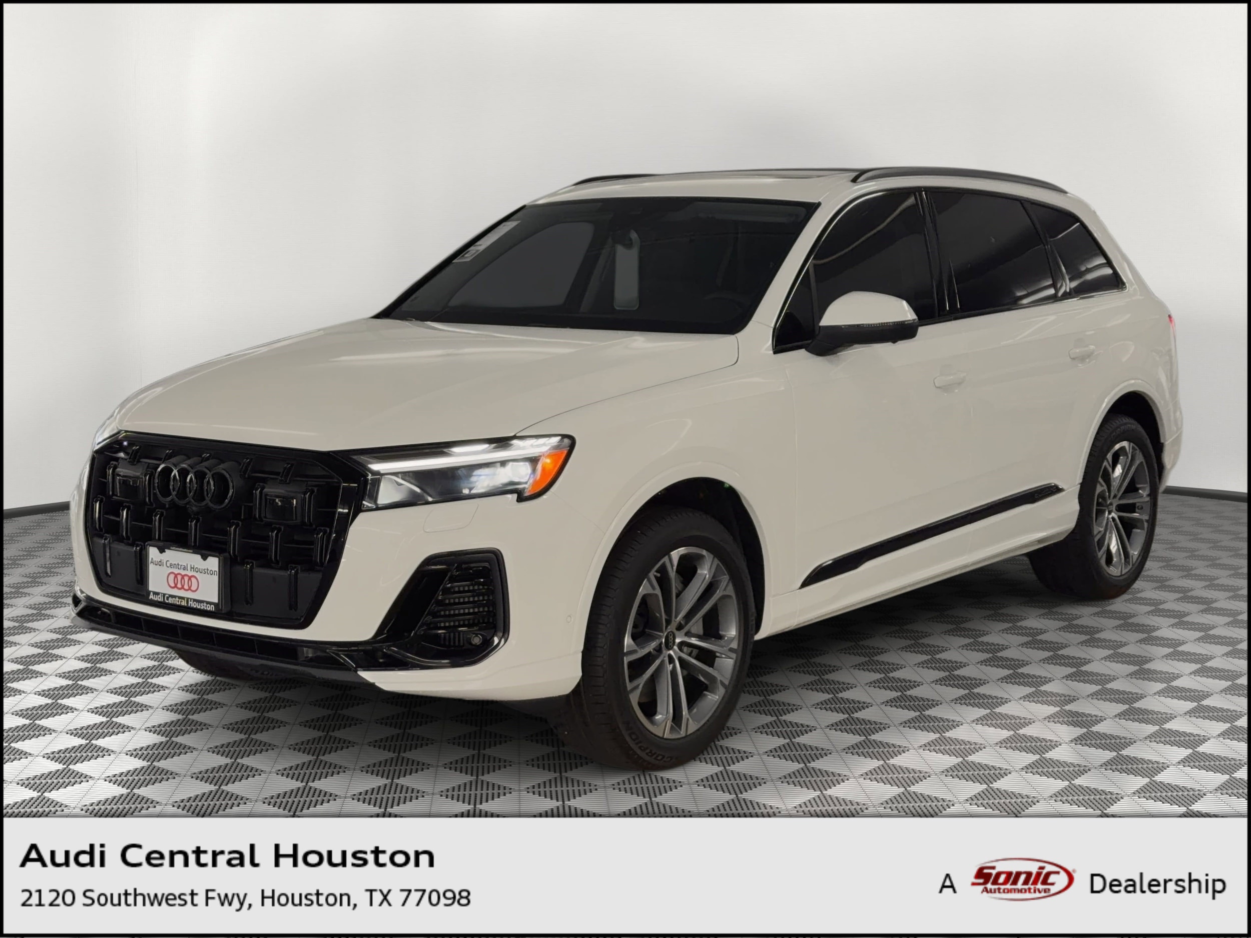 2026 Audi Q7 55 Premium quattro Tiptronic's photo