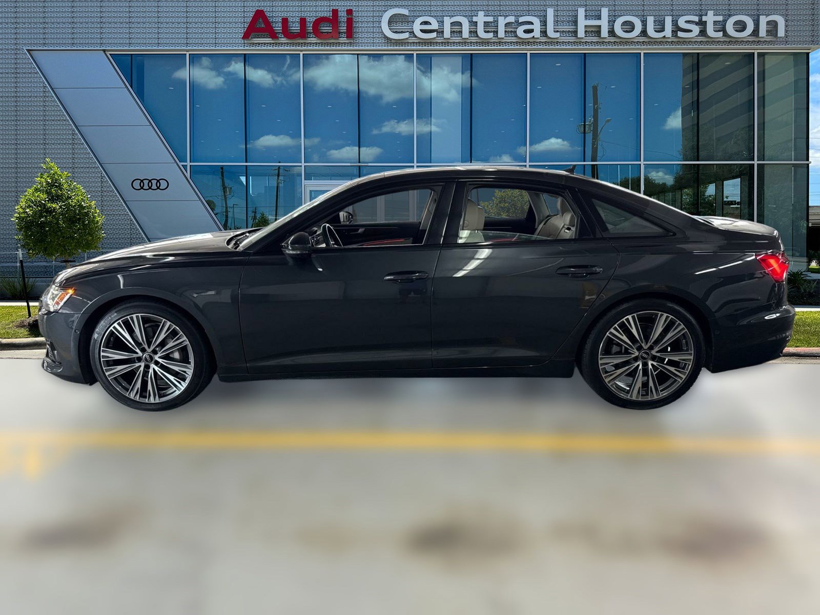 2022 Audi A6 Quattro Premium Plus photo 2