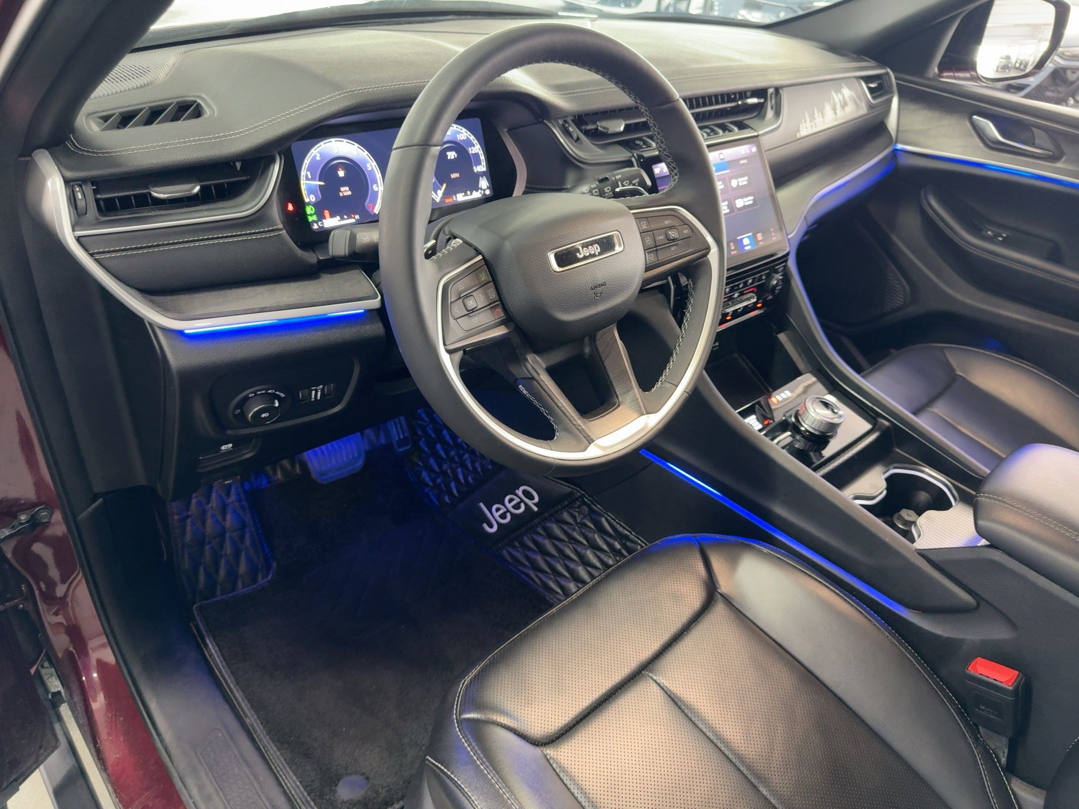 2024 Jeep Grand Cherokee Limited photo 4