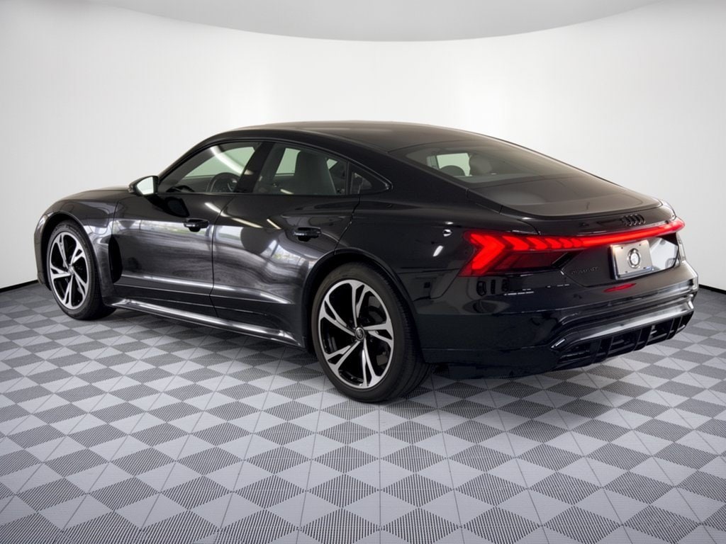 2024 Audi E-tron GT Premium Plus Sedan