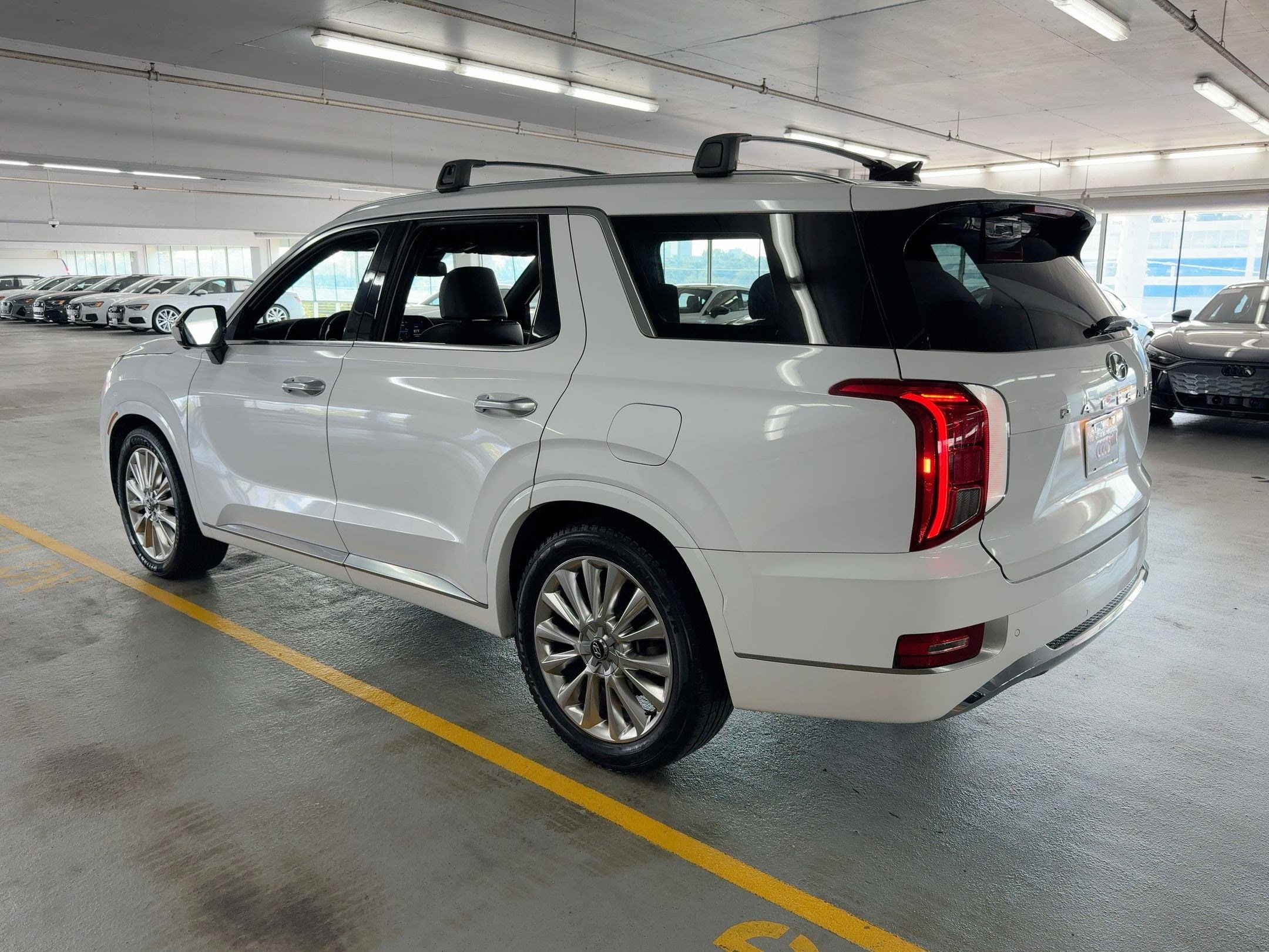 2020 Hyundai Palisade Limited photo 3
